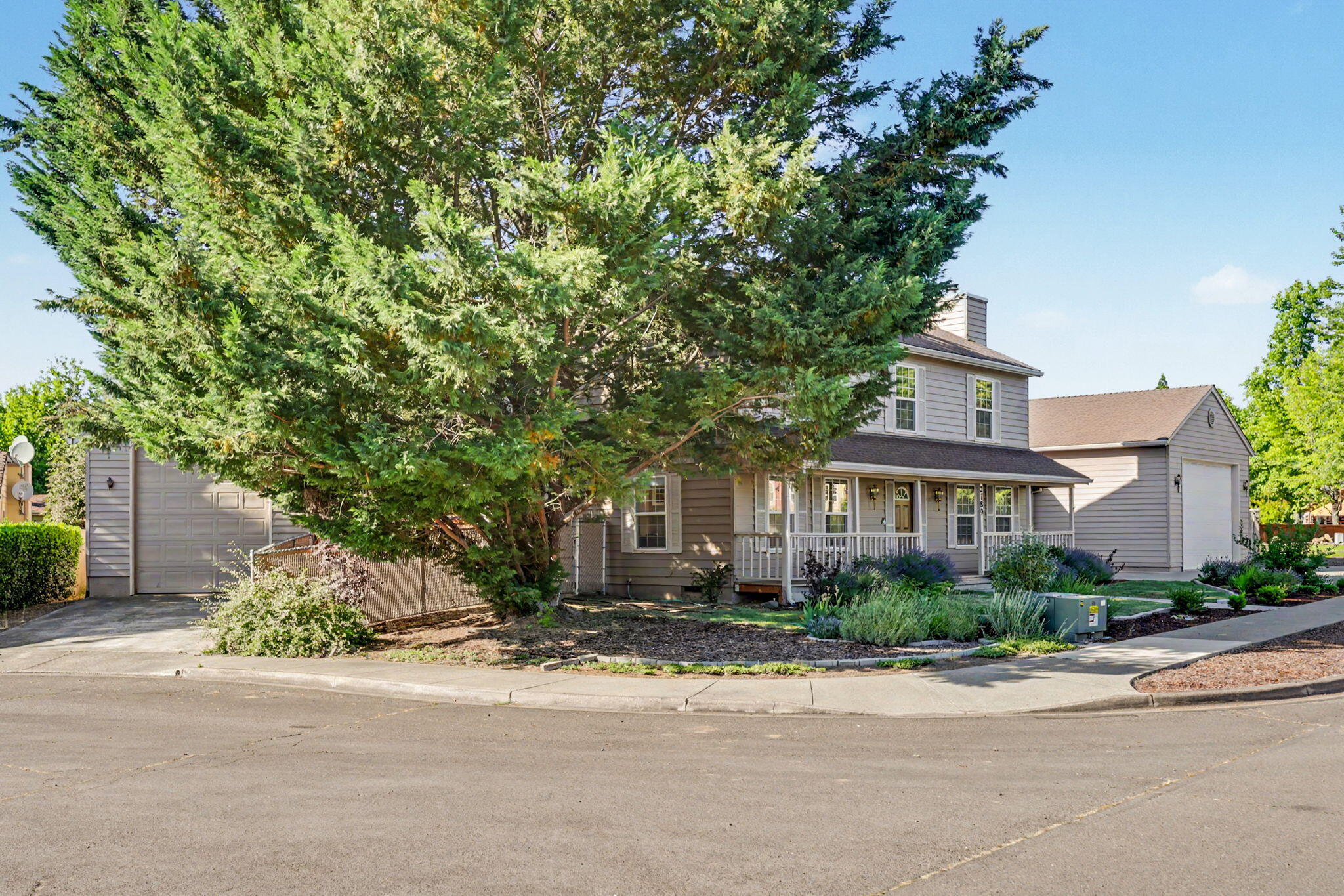 2769 Stonebrook Drive