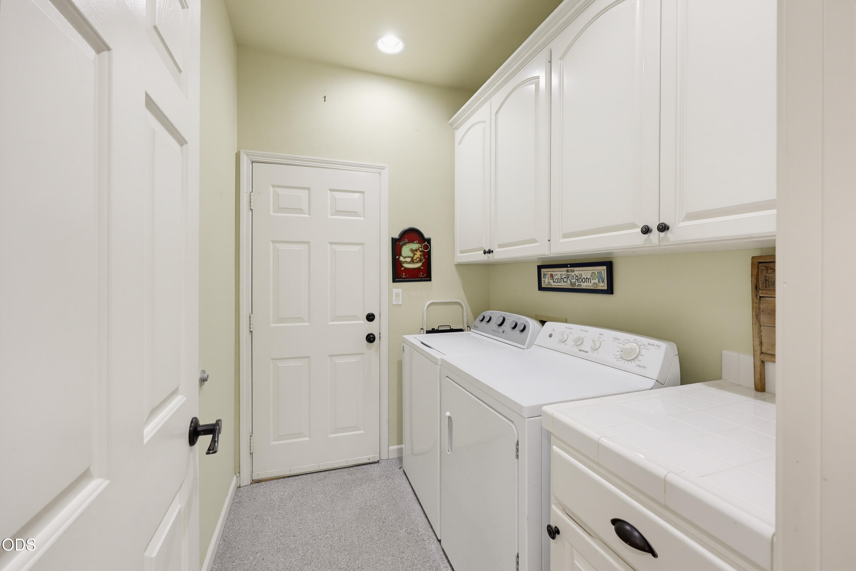3409 Creek View Drive
