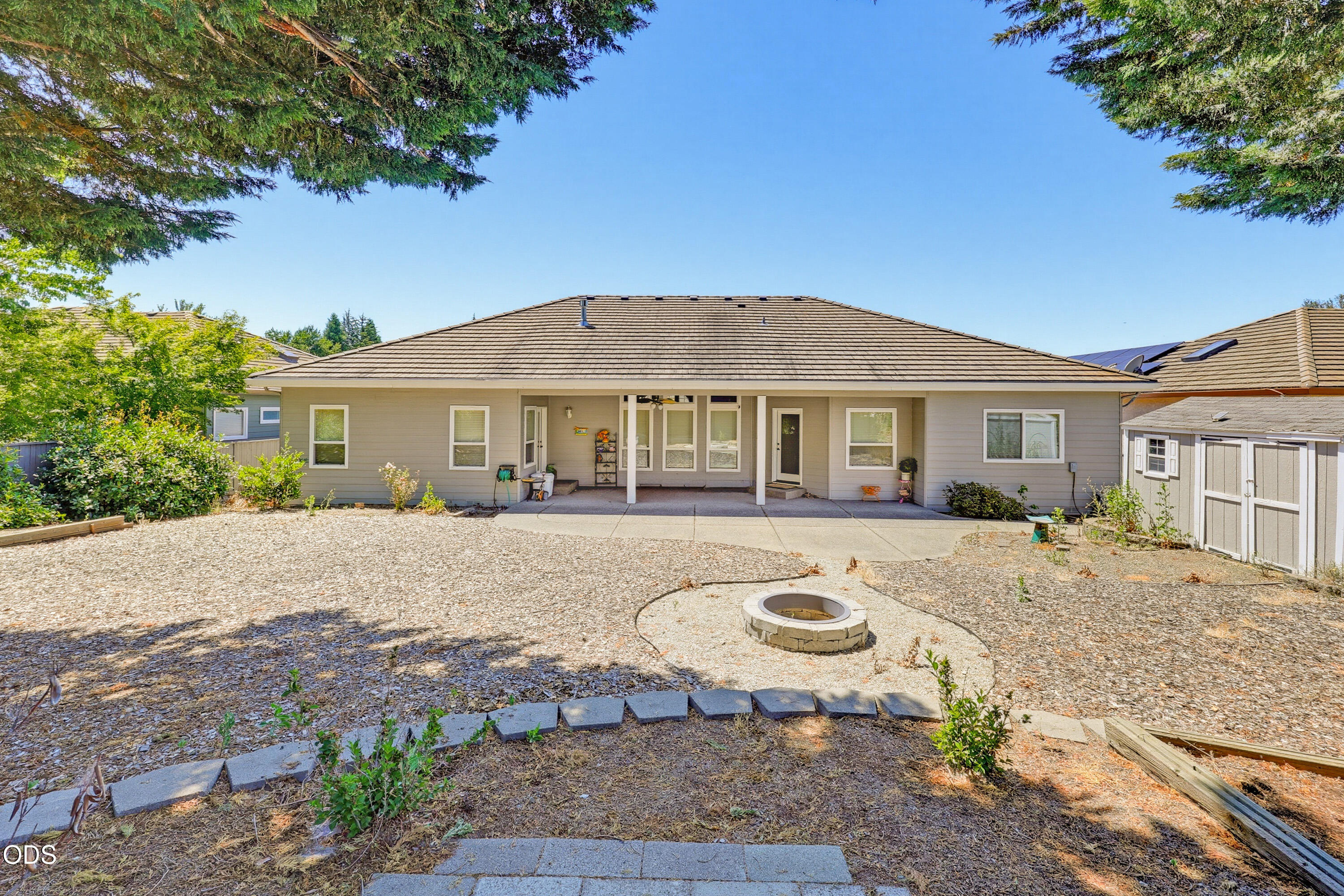 3409 Creek View Drive