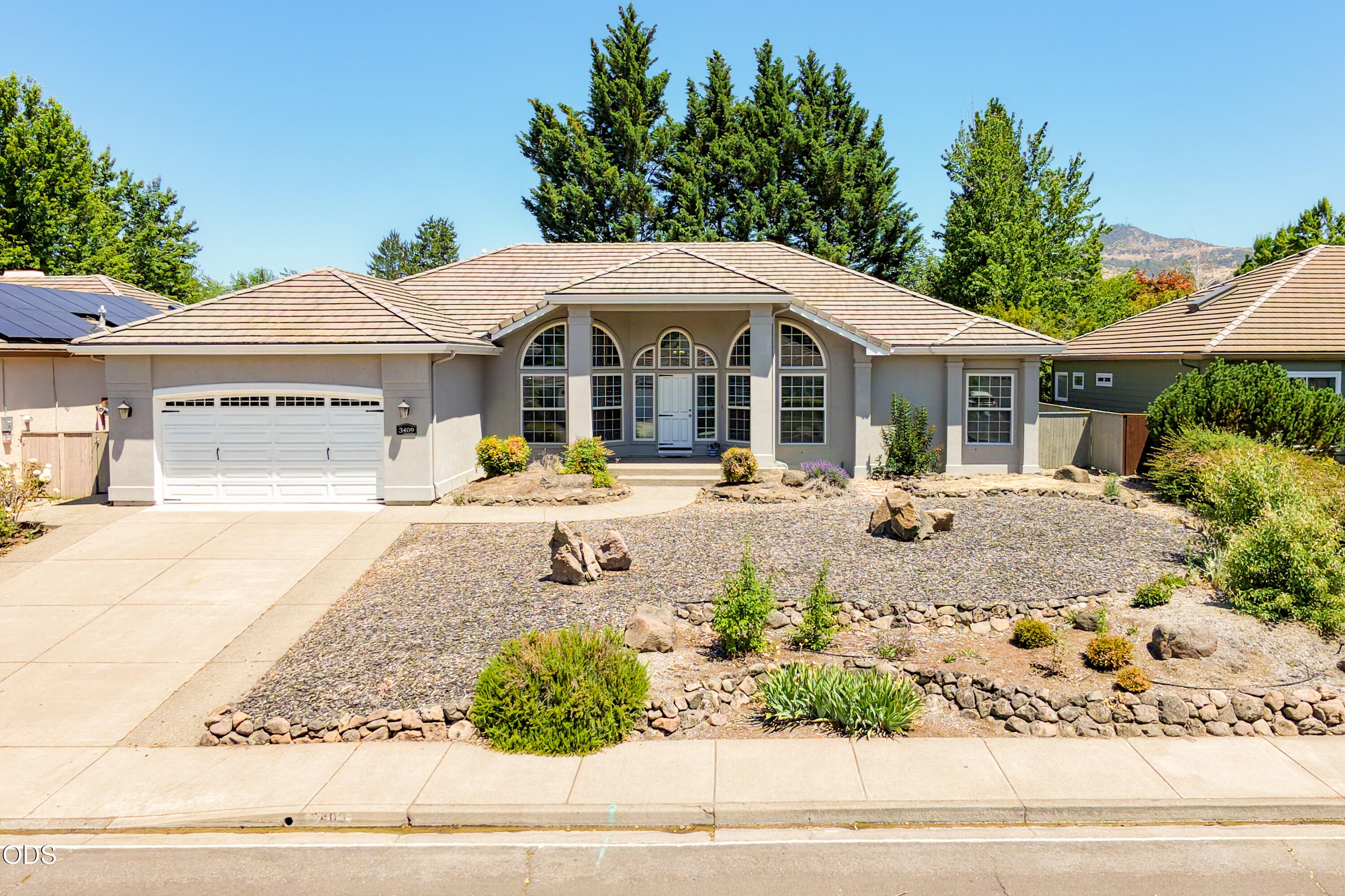 3409 Creek View Drive
