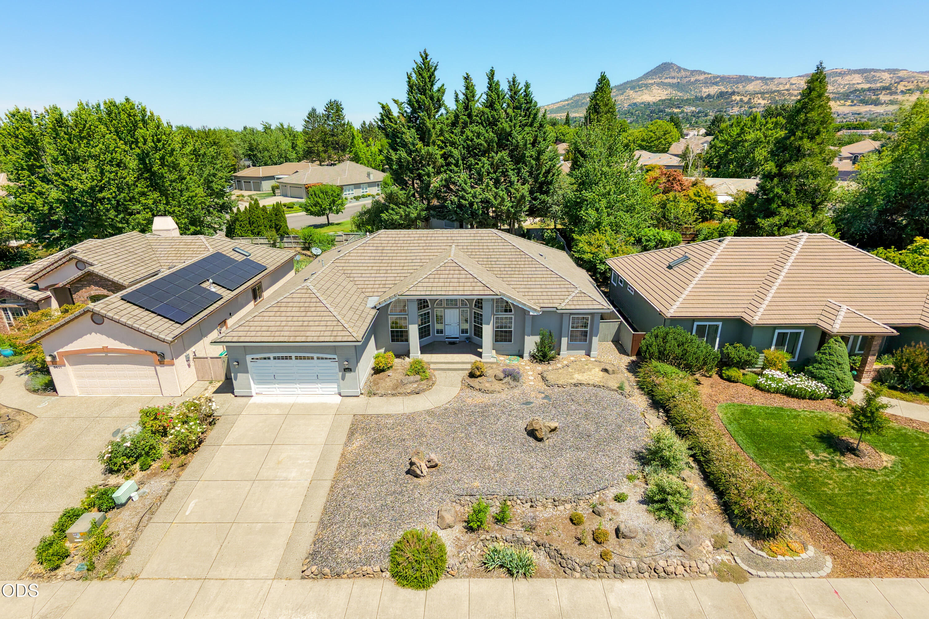 3409 Creek View Drive