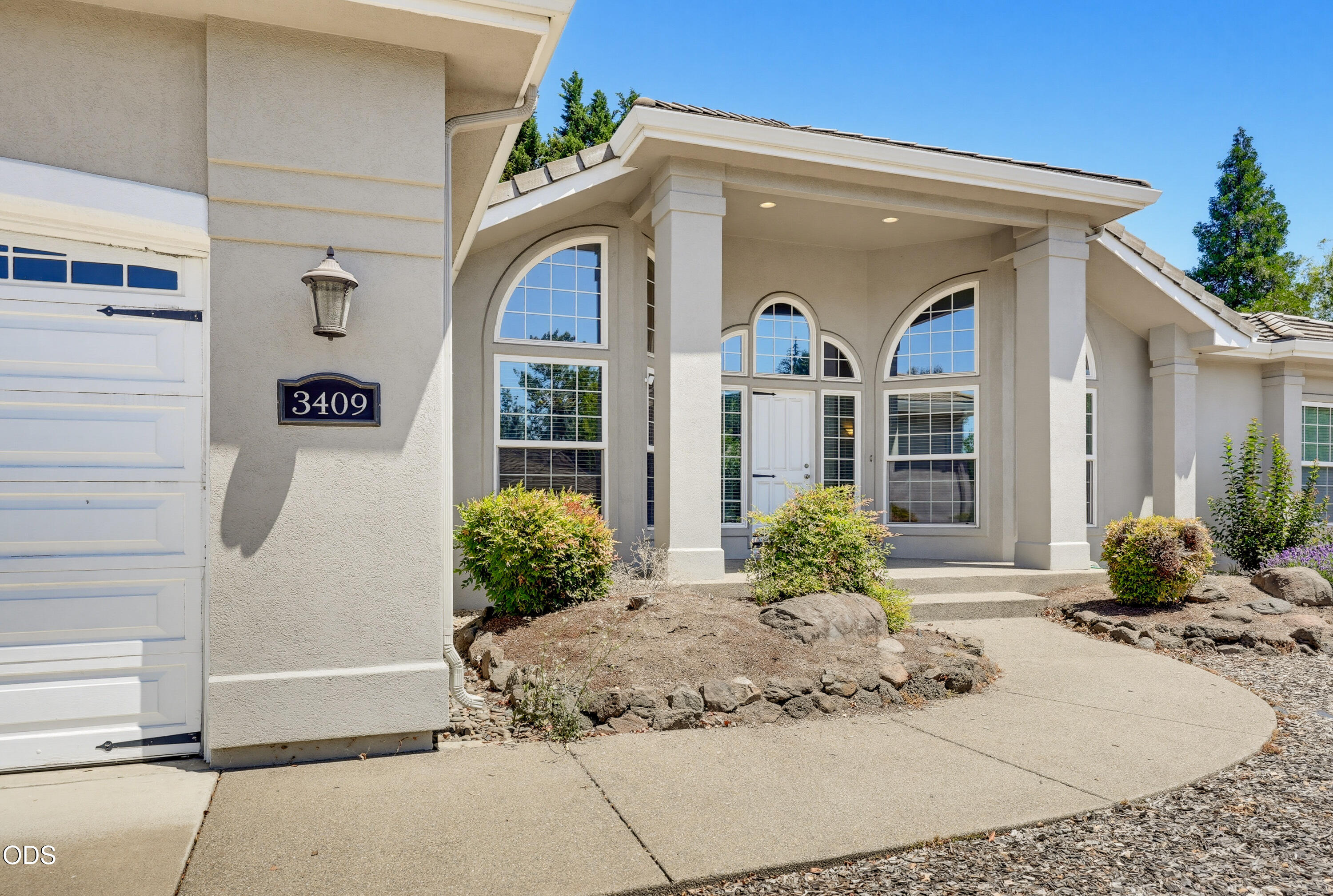 3409 Creek View Drive