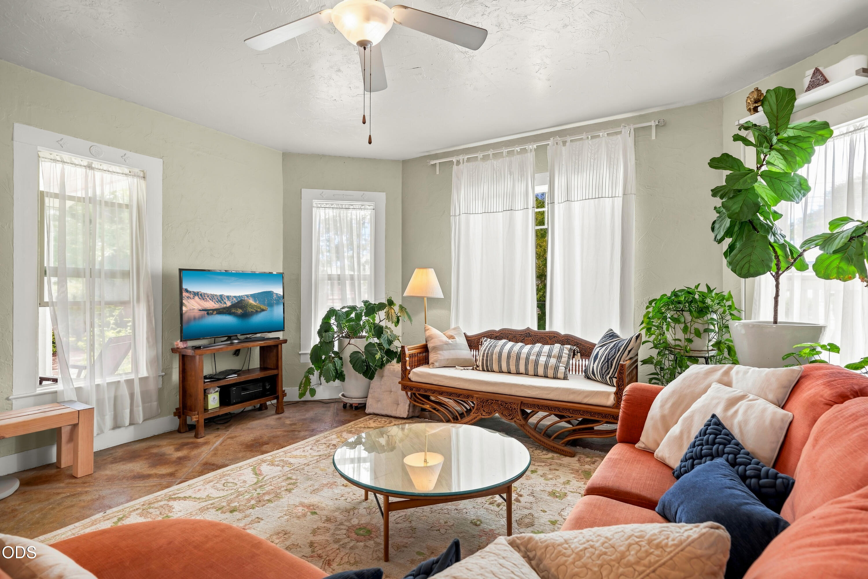 322 N 3rd Street