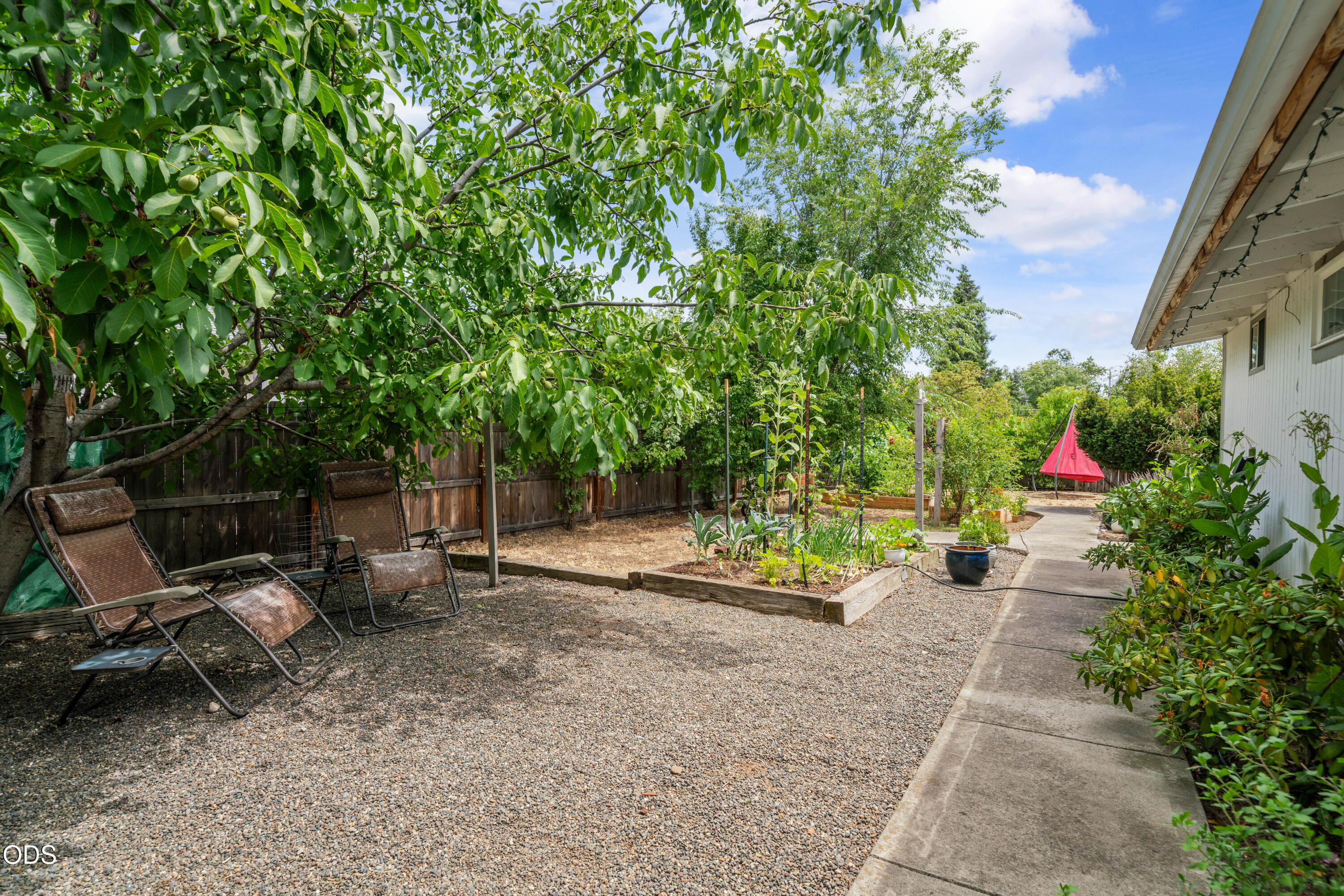 322 N 3rd Street