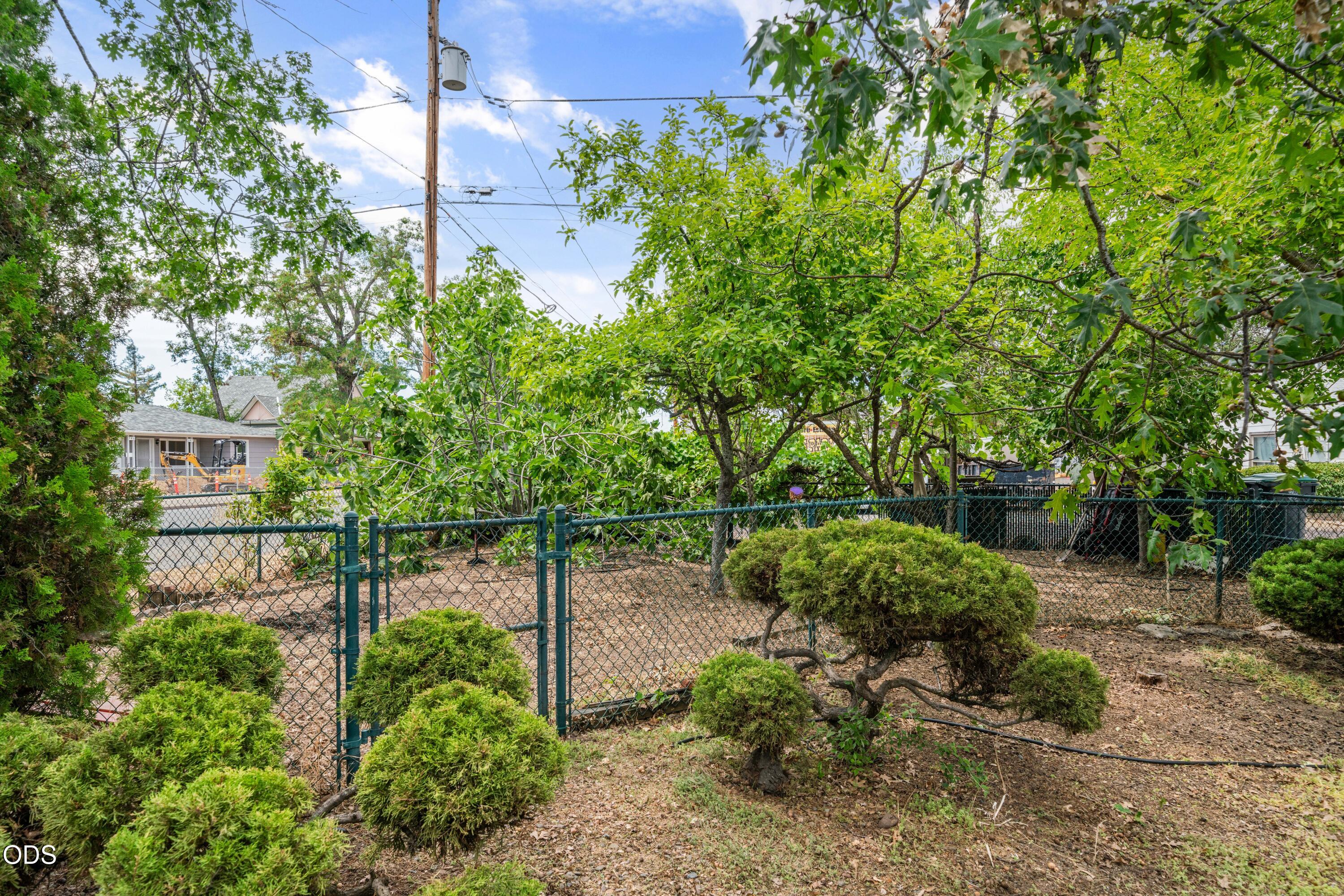 322 N 3rd Street