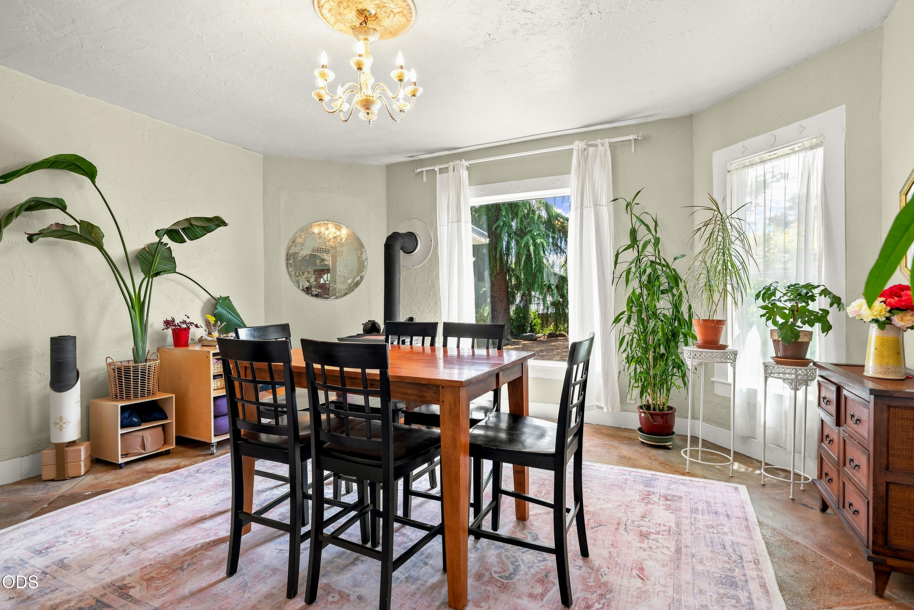 322 N 3rd Street