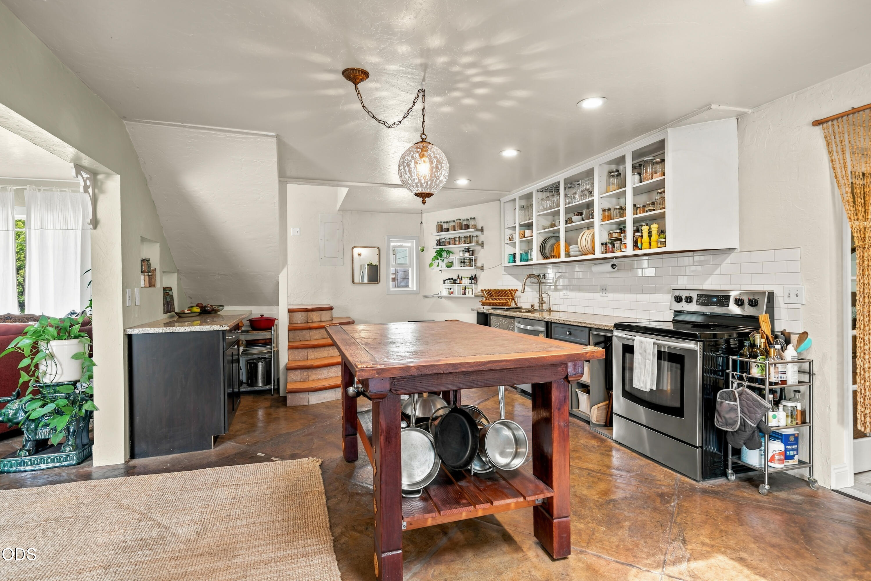 322 N 3rd Street