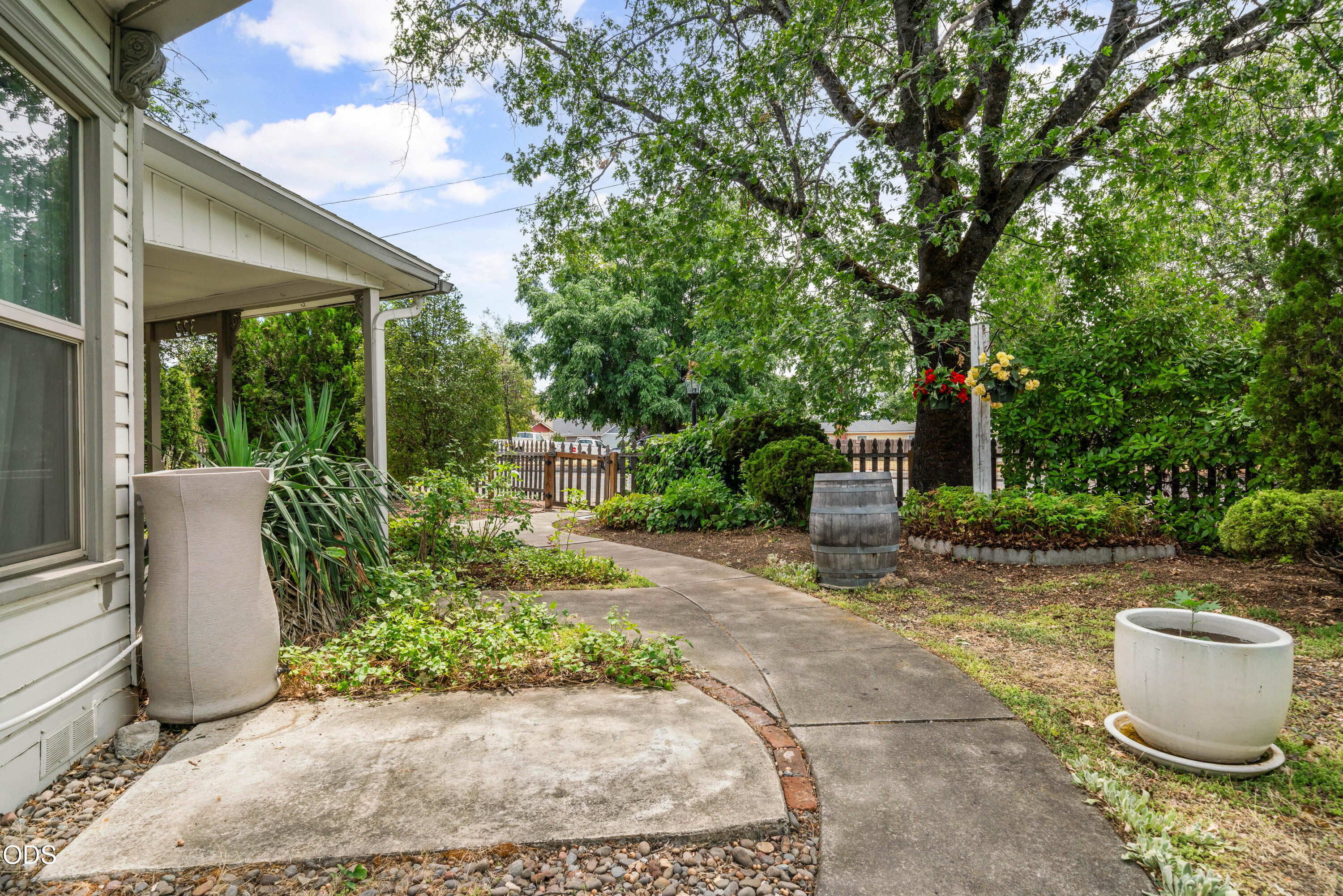 322 N 3rd Street
