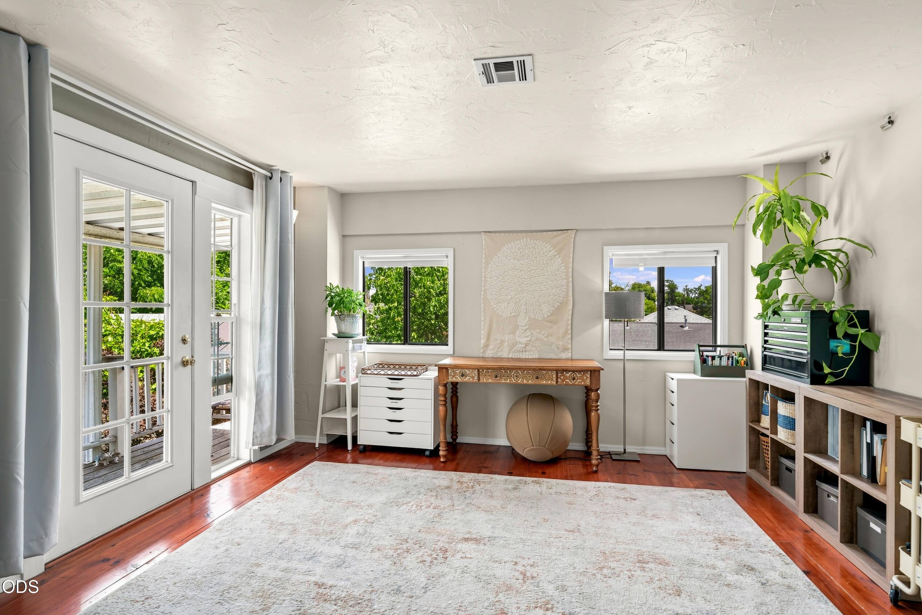 322 N 3rd Street