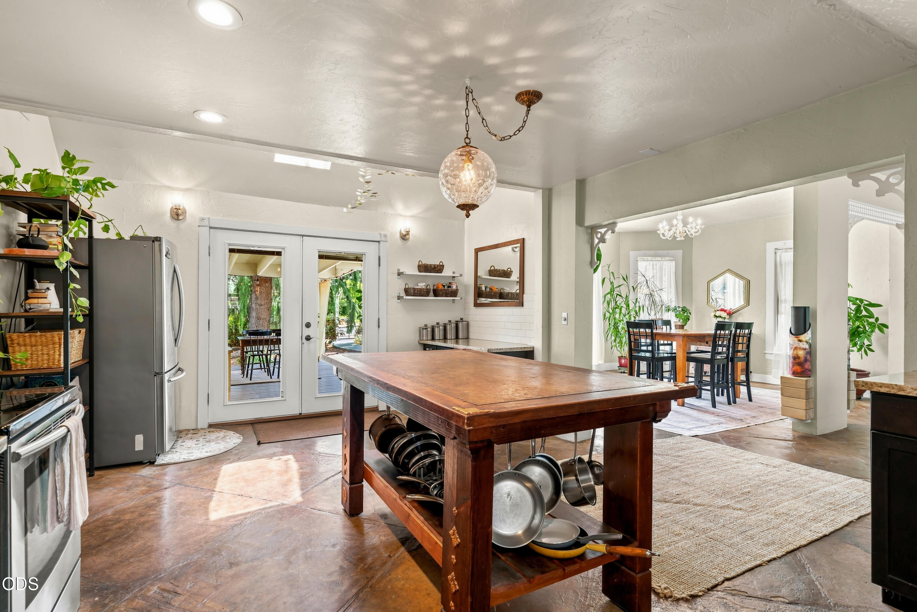 322 N 3rd Street