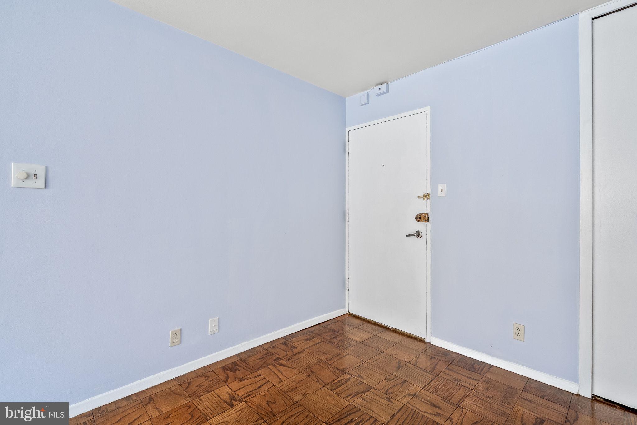1545 18TH STREET NW 120