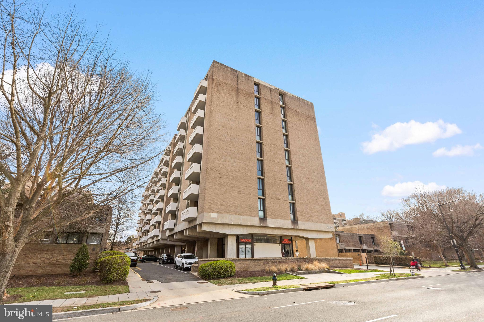 300 M STREET SW N808