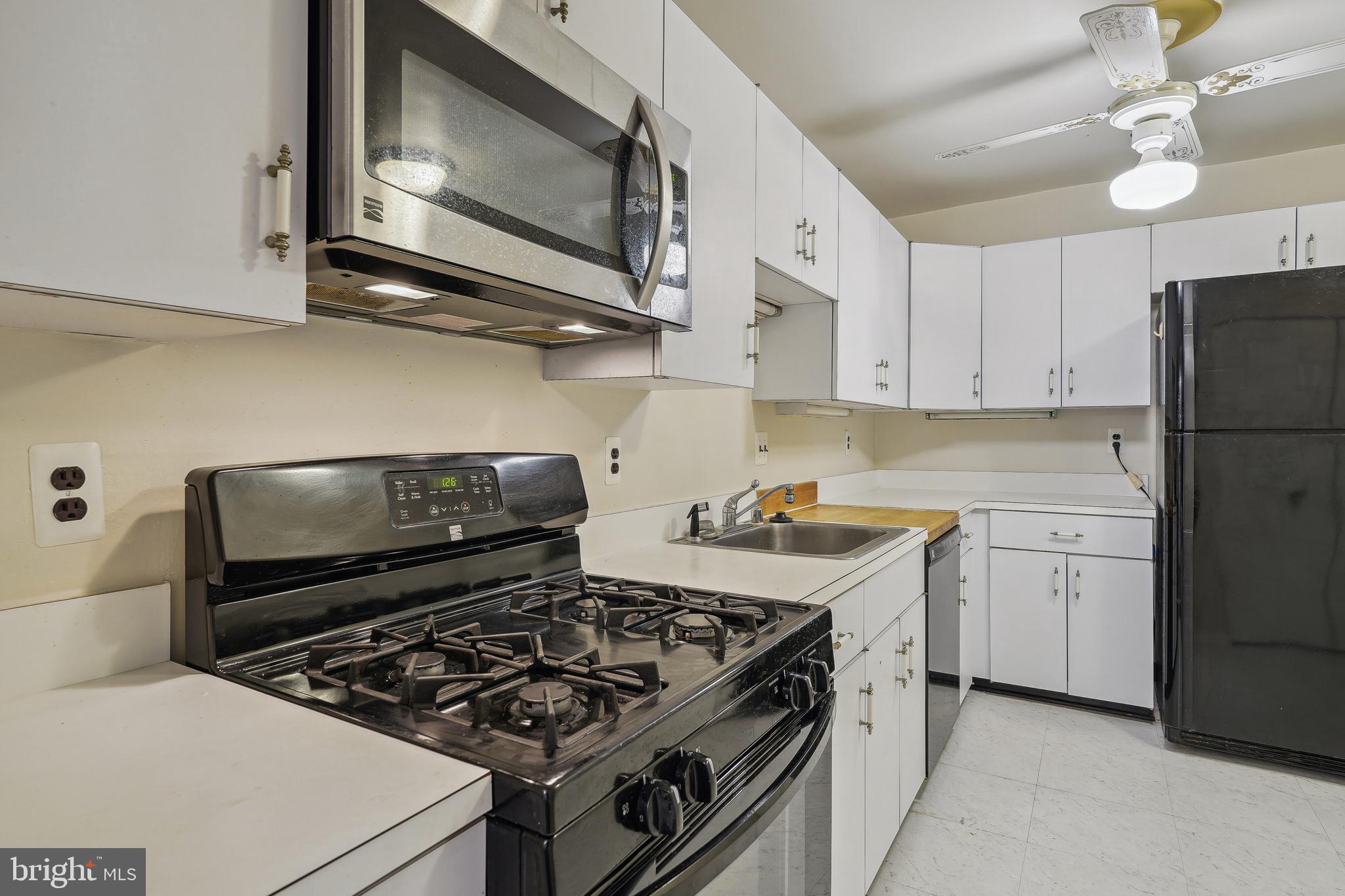 4620 N PARK 806E