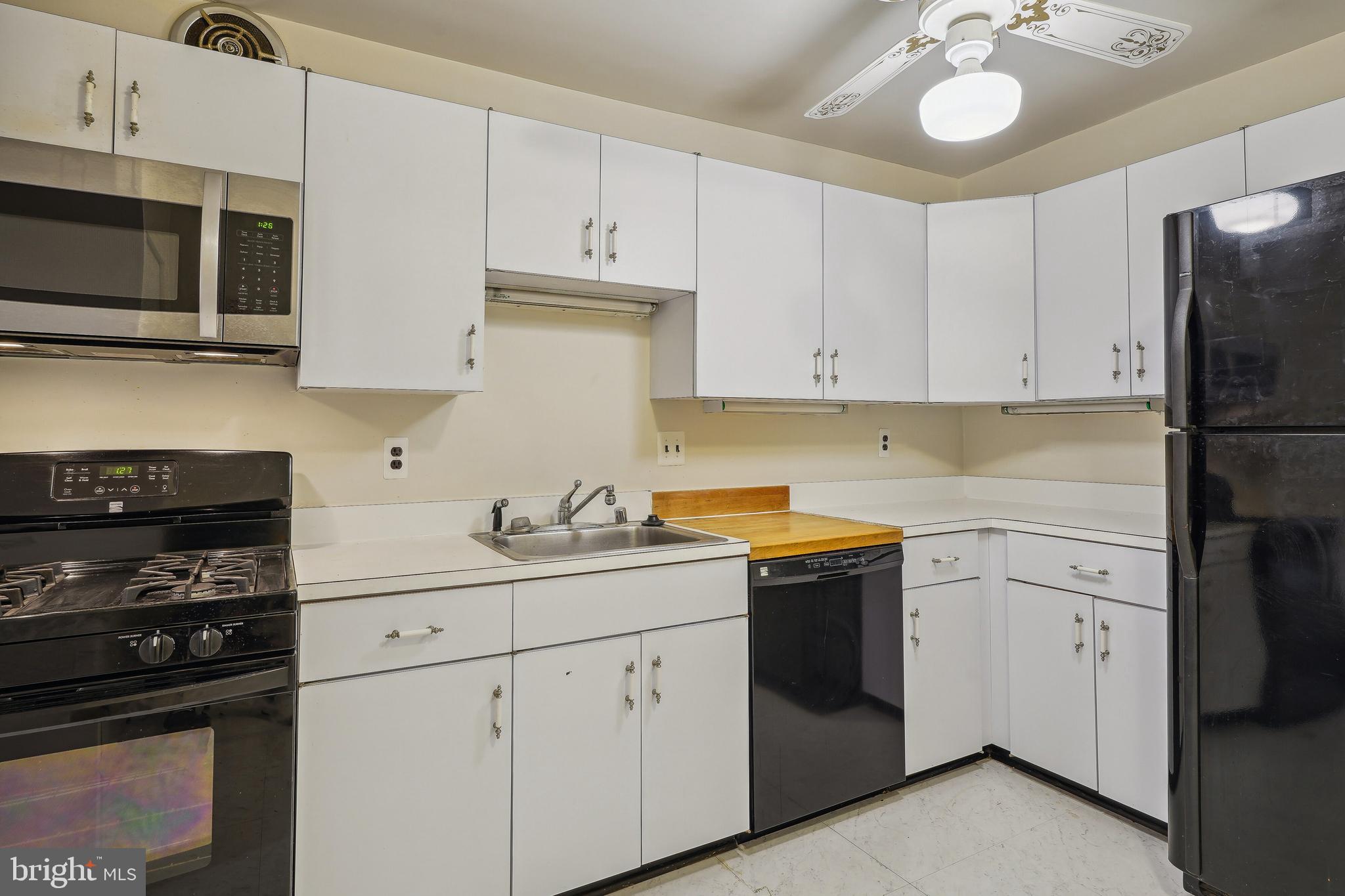 4620 N PARK 806E