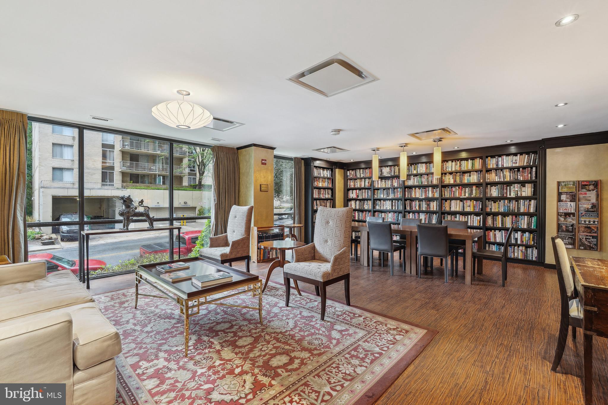 4620 N PARK 806E
