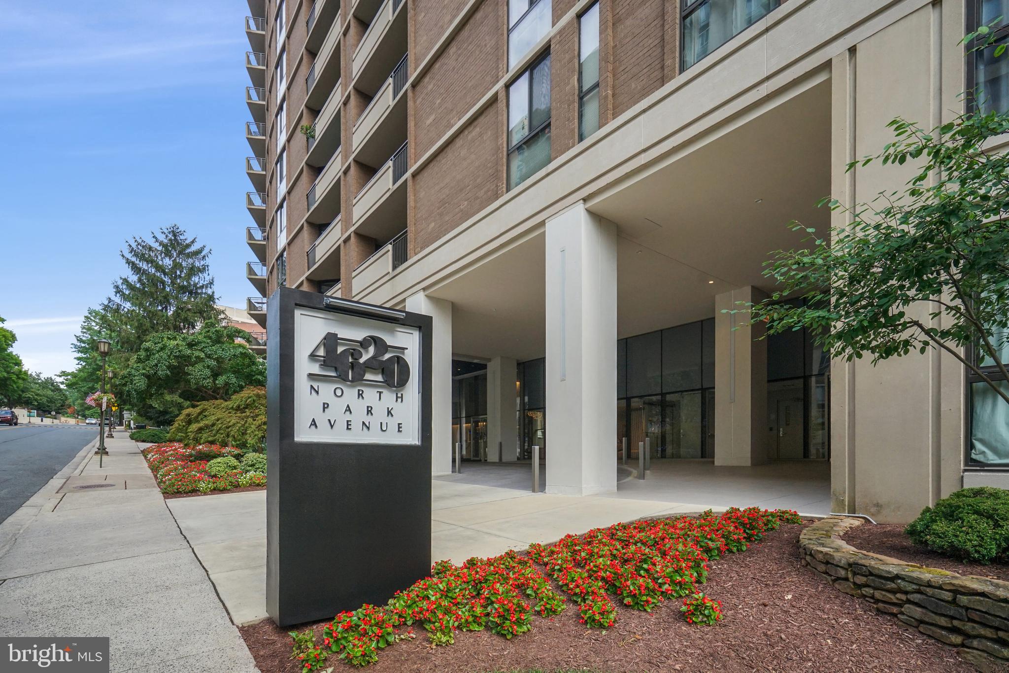 4620 N PARK 806E