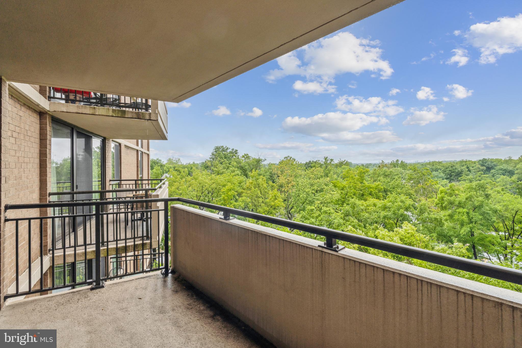 4620 N PARK 806E