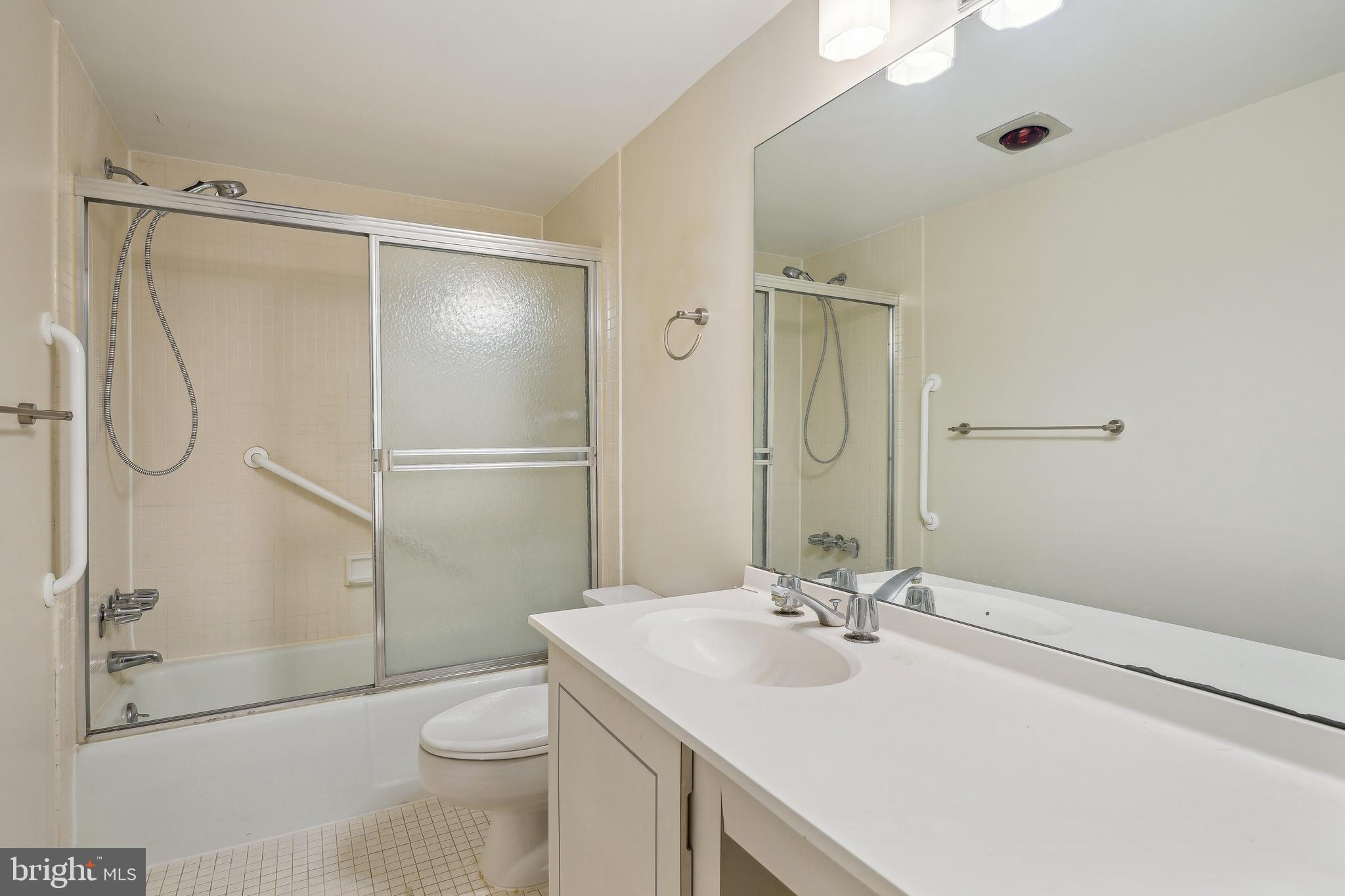 4620 N PARK 806E