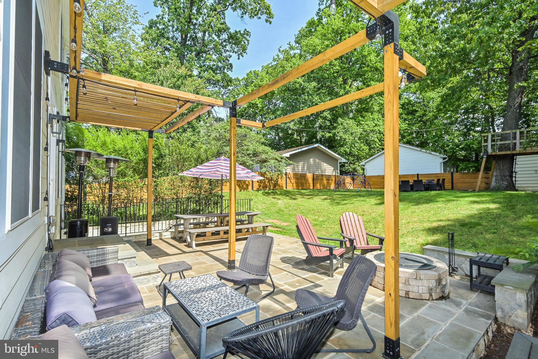 106 OAK STREET SW