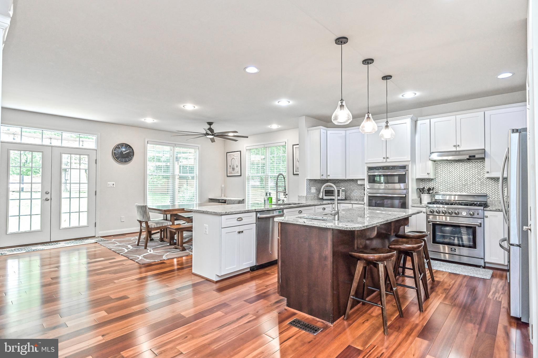 106 OAK STREET SW