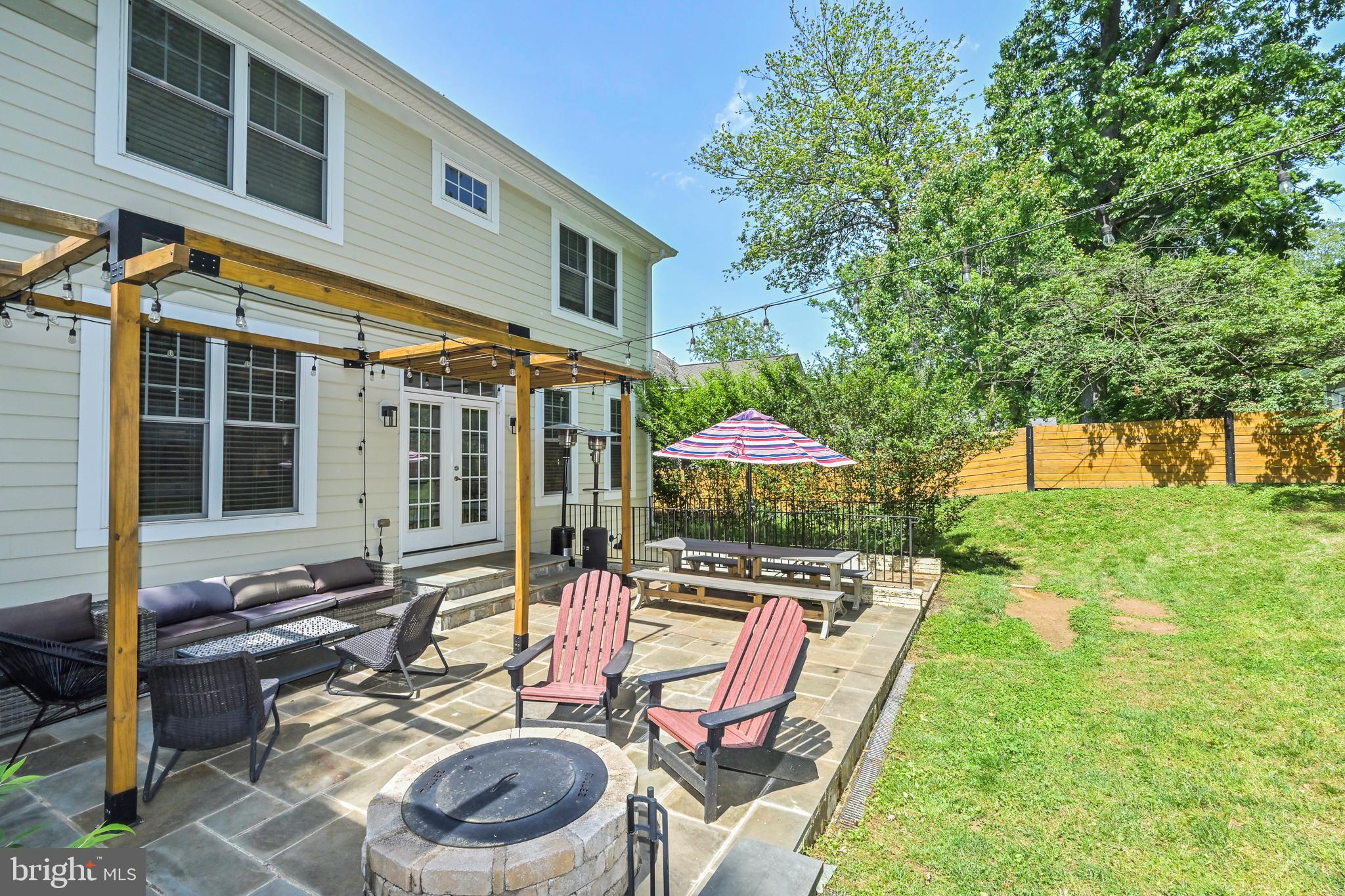 106 OAK STREET SW
