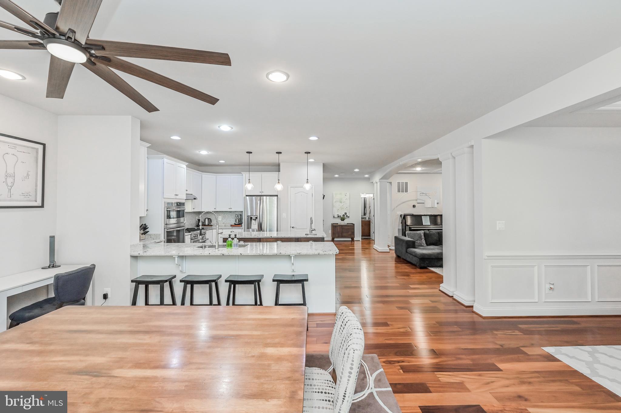 106 OAK STREET SW