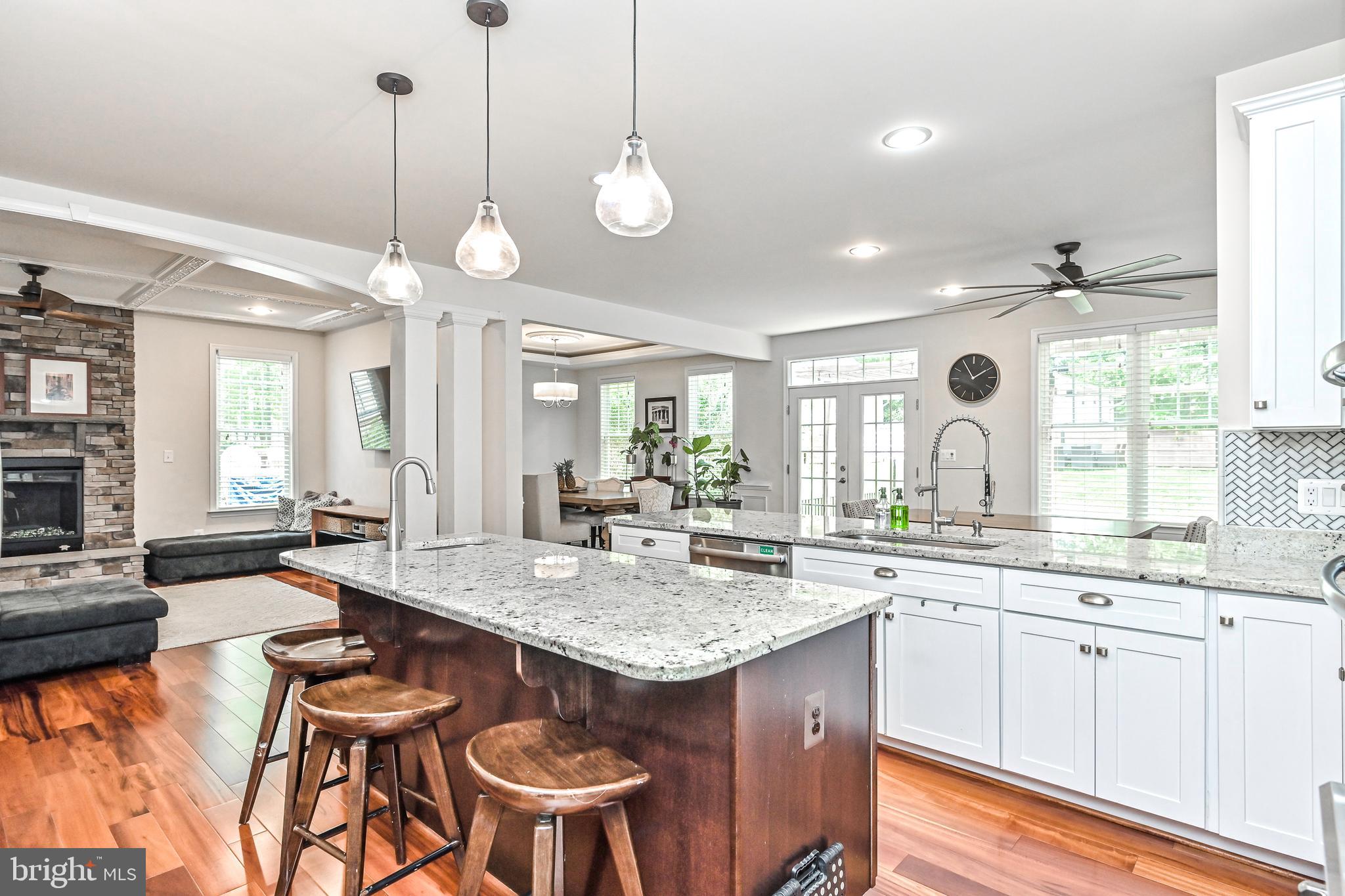 106 OAK STREET SW