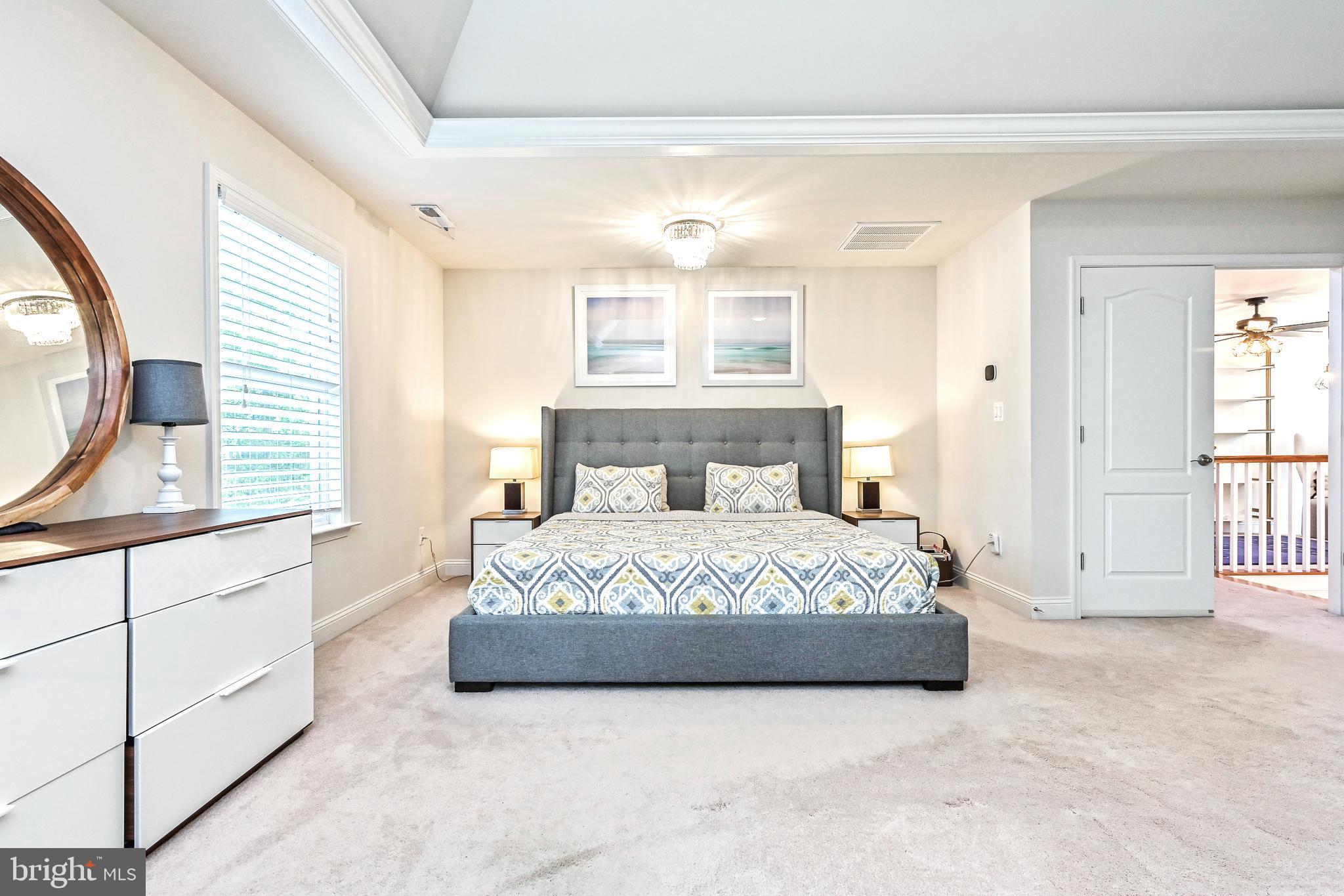 106 OAK STREET SW