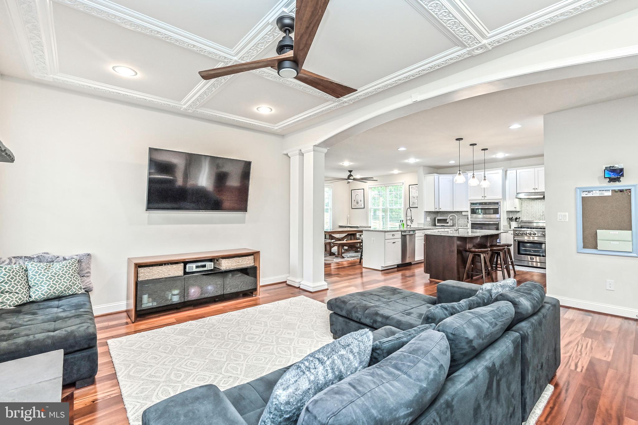 106 OAK STREET SW