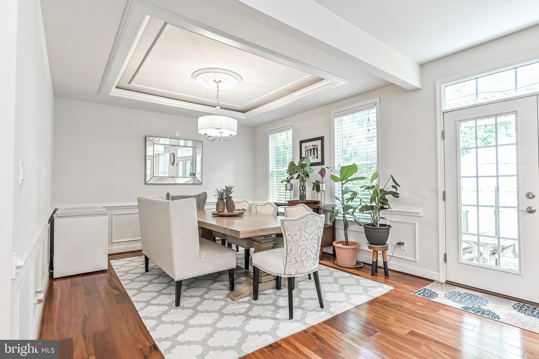106 OAK STREET SW