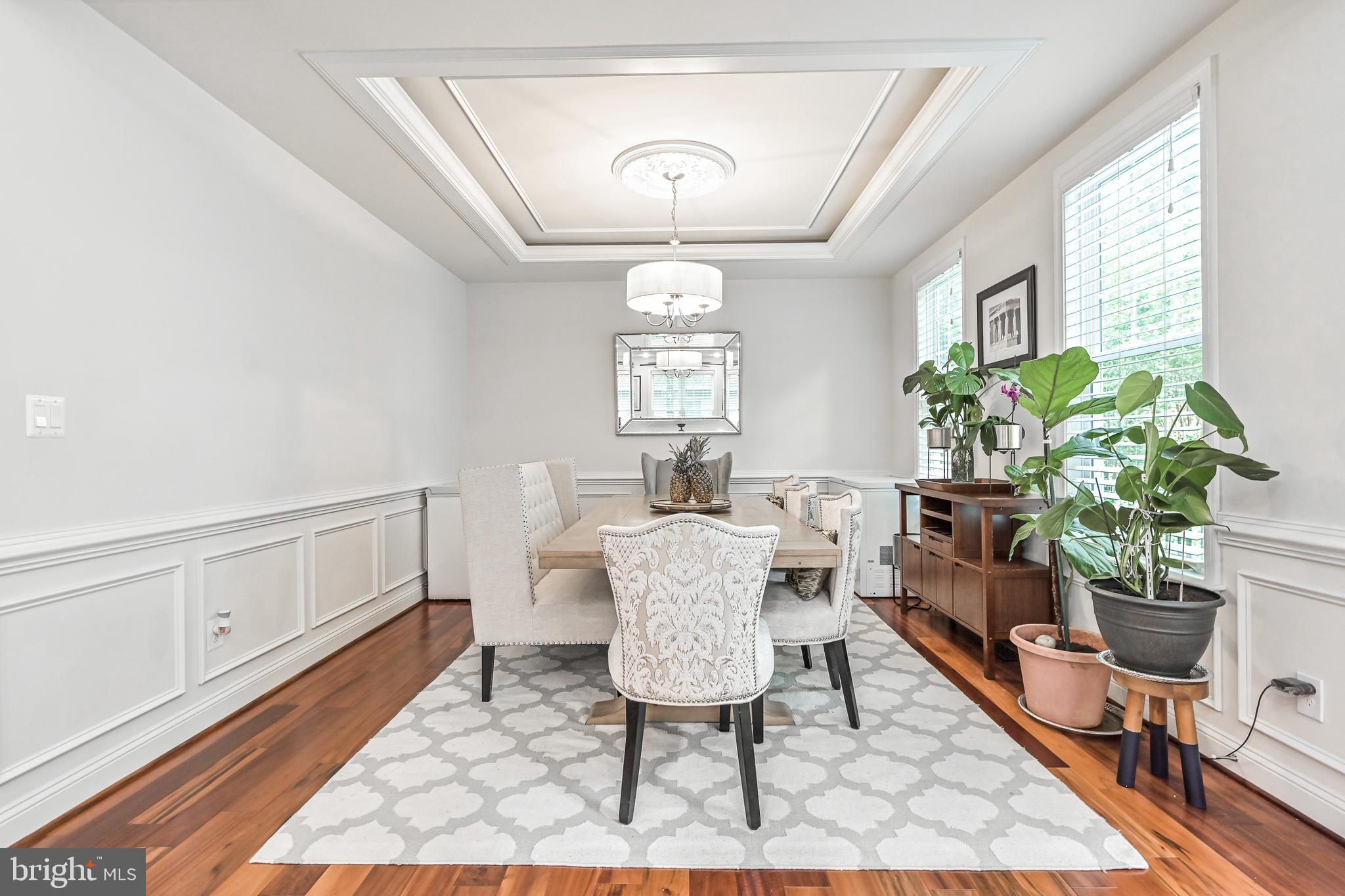 106 OAK STREET SW