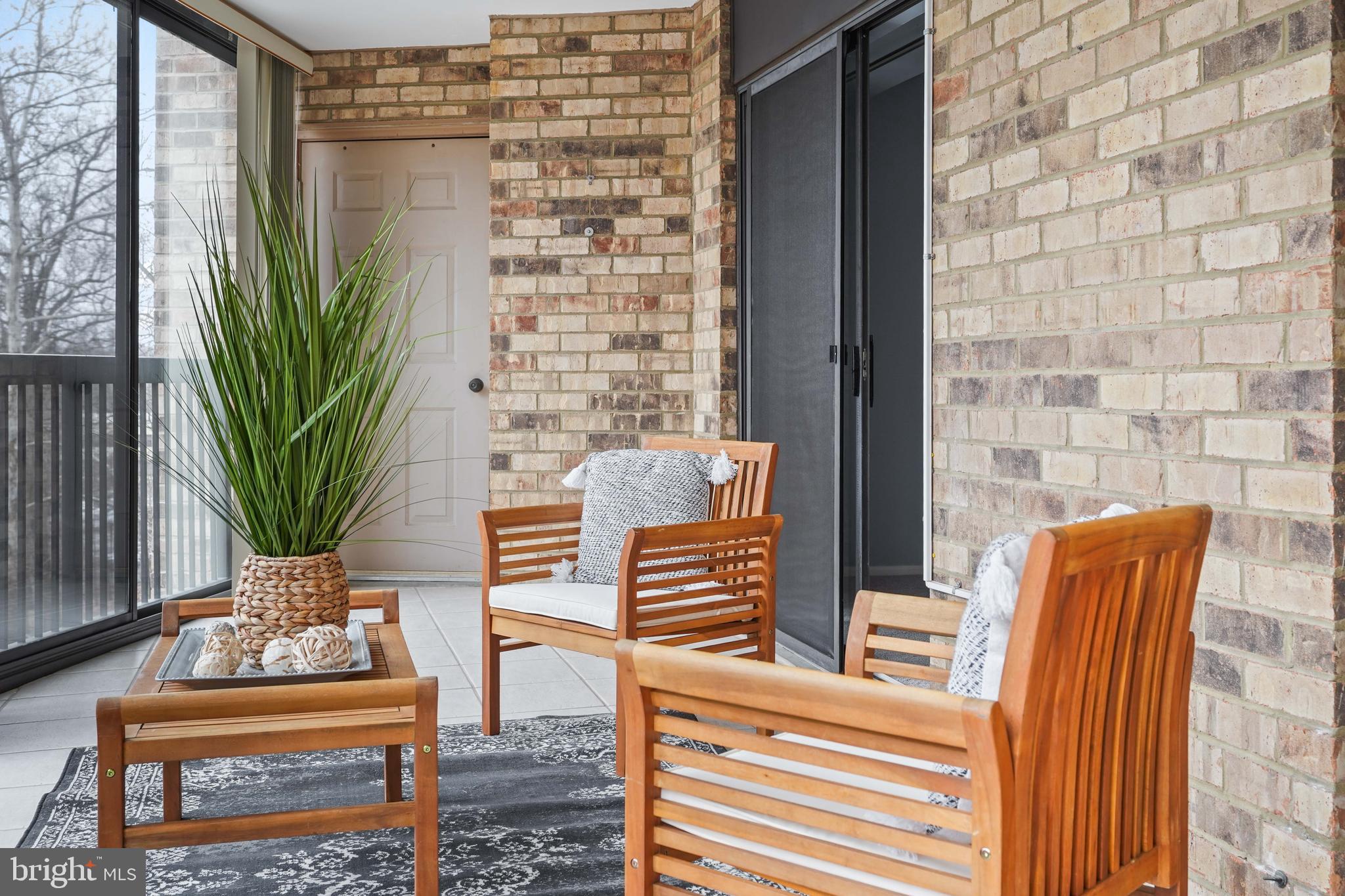 5904 MOUNT EAGLE DRIVE 104