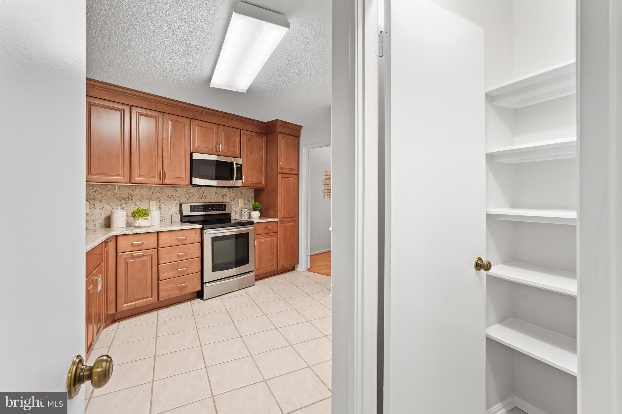 5904 MOUNT EAGLE DRIVE 104