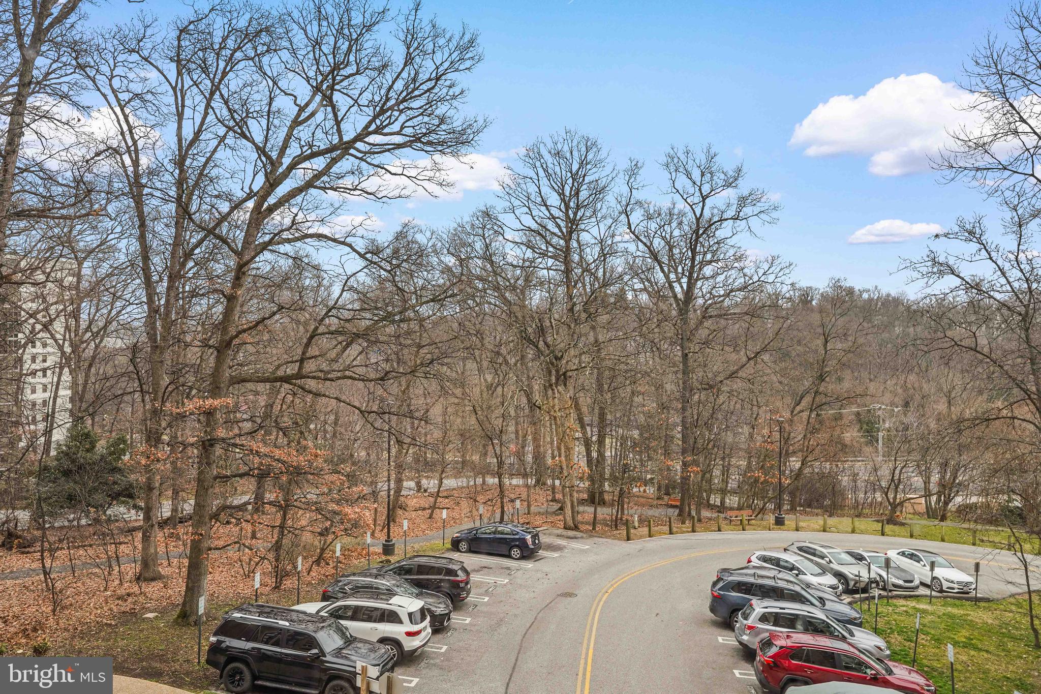 5904 MOUNT EAGLE DRIVE 104