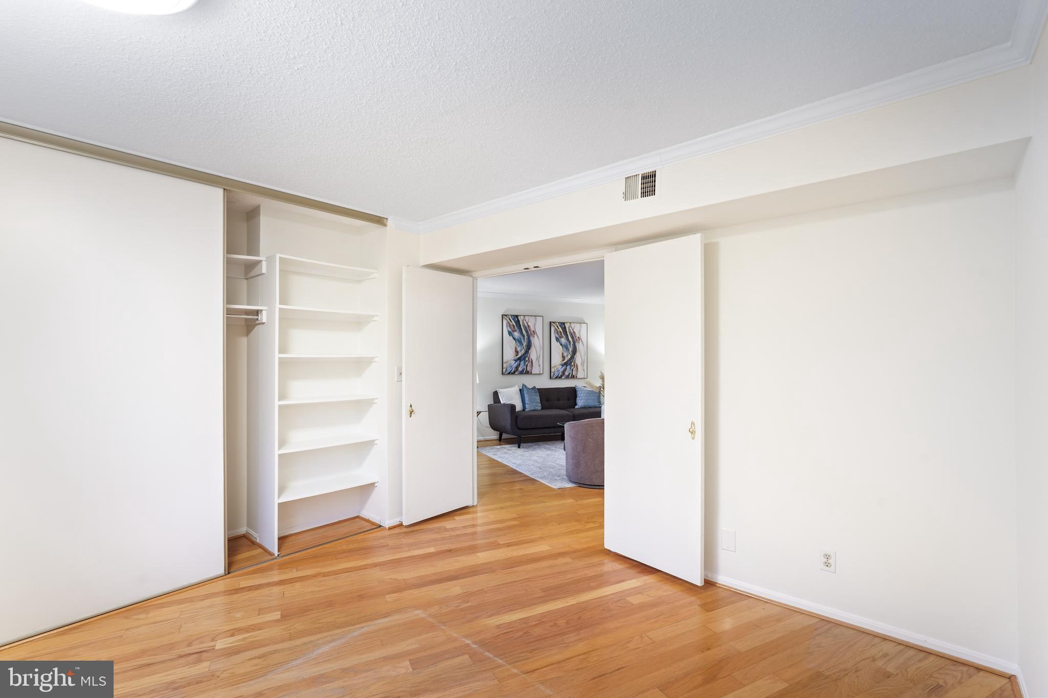 5904 MOUNT EAGLE DRIVE 104