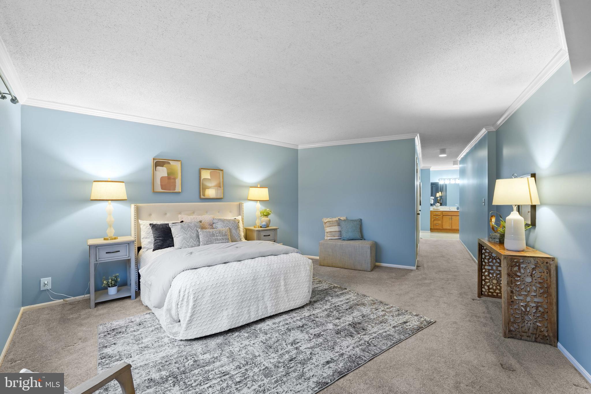 5904 MOUNT EAGLE DRIVE 104