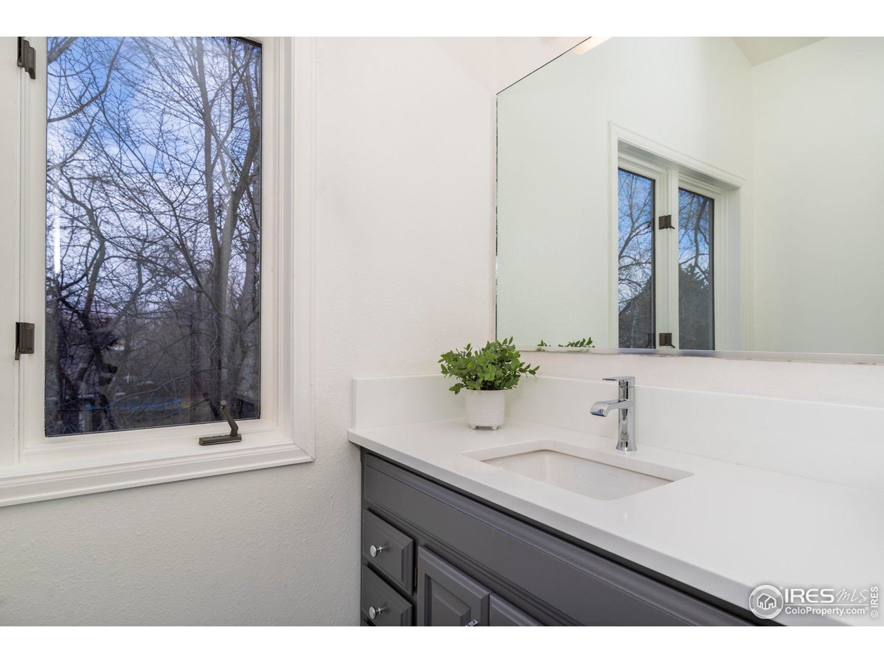 5332 Spotted Horse Trl