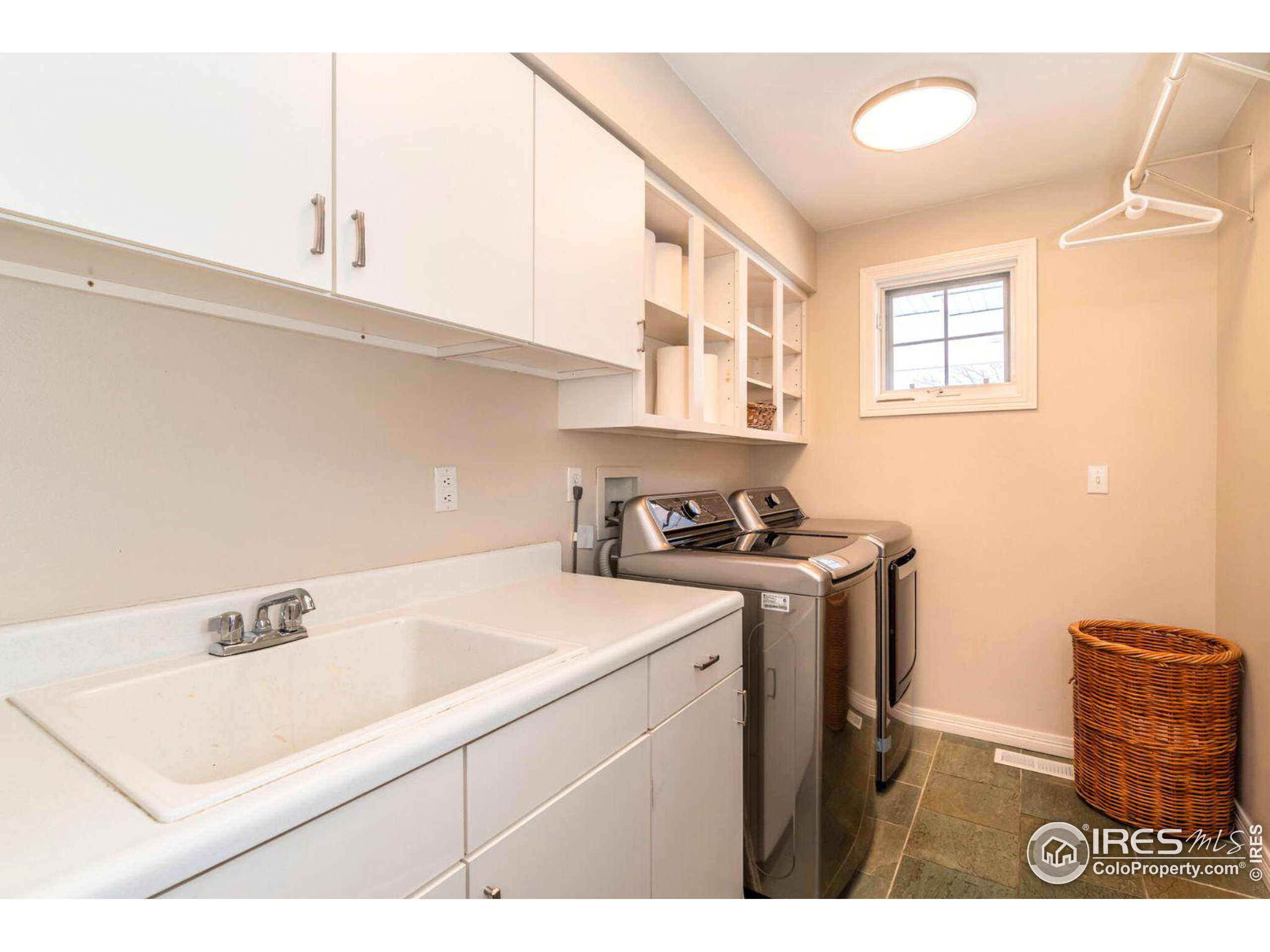 7205 Spring Creek Cir