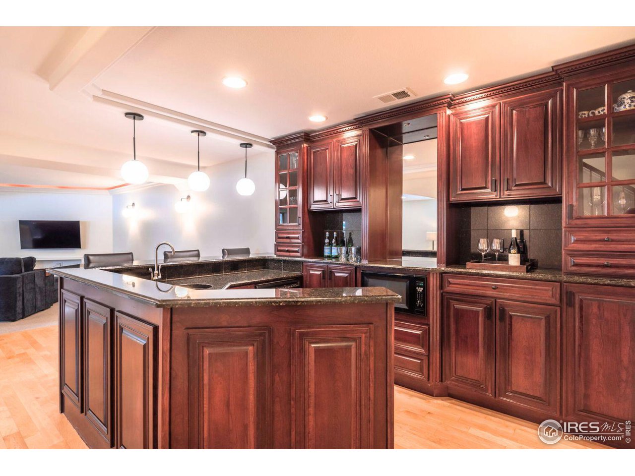 7205 Spring Creek Cir