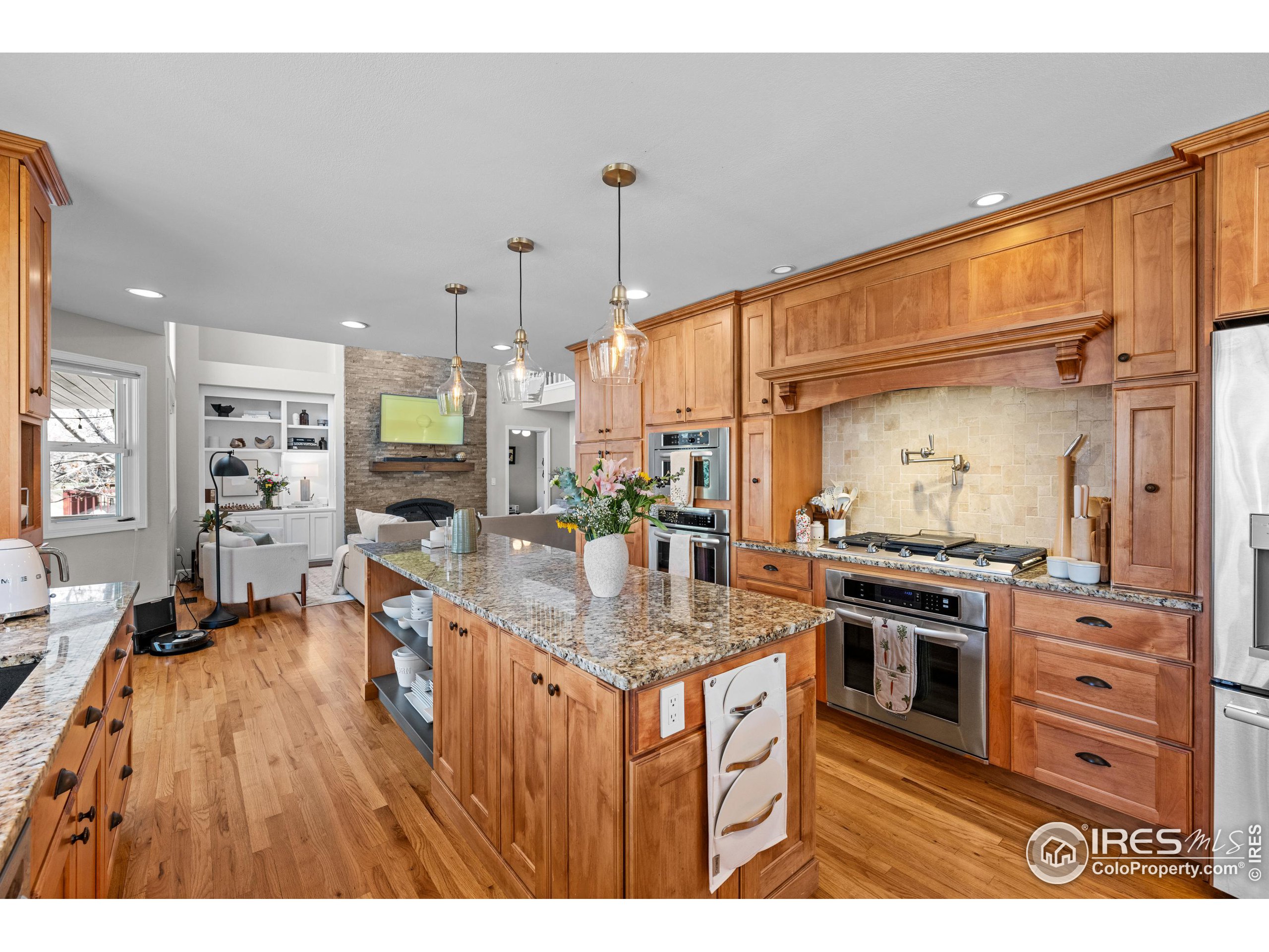 7995 Centrebridge Dr