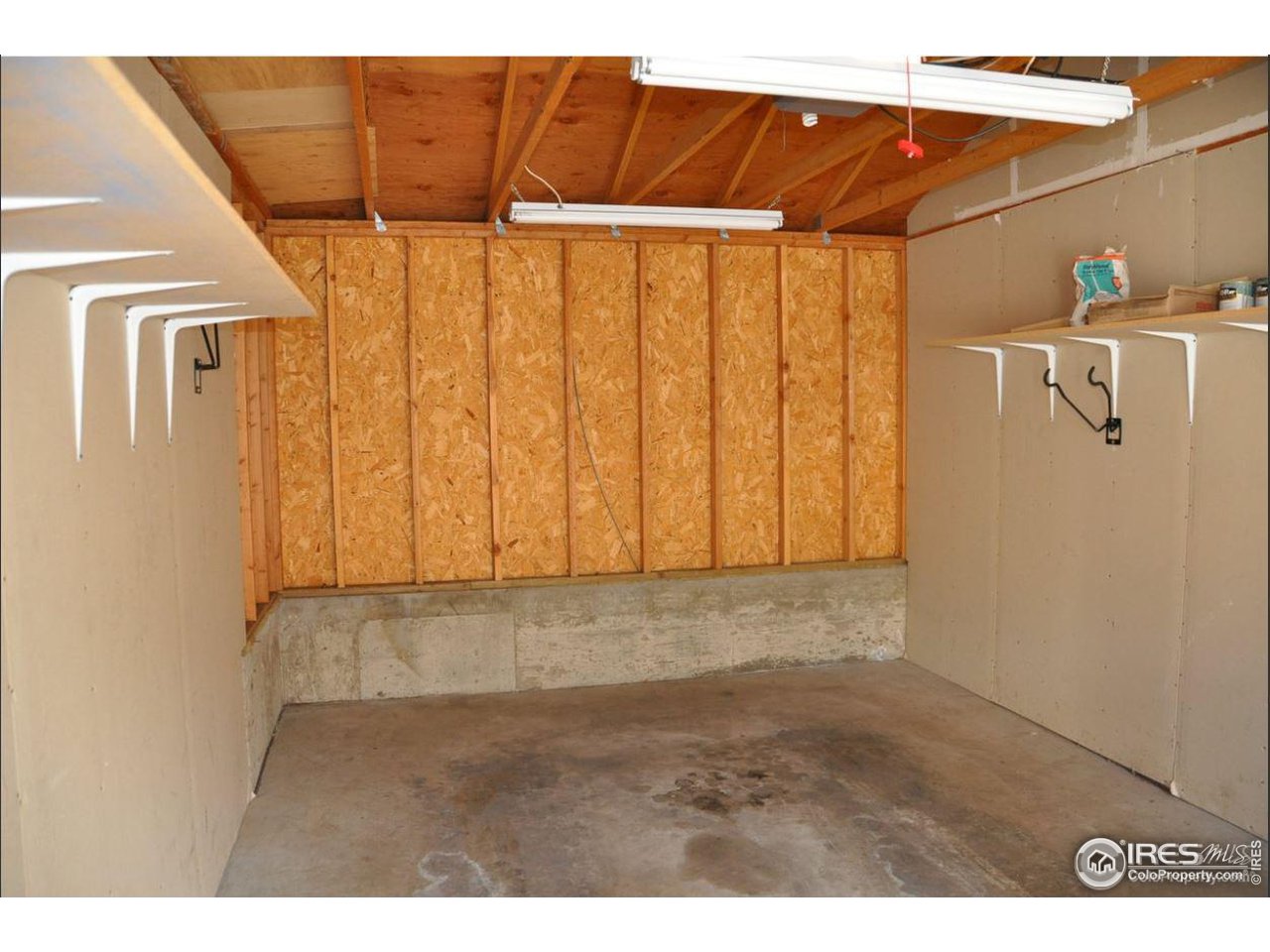 555 Manhattan Dr 102