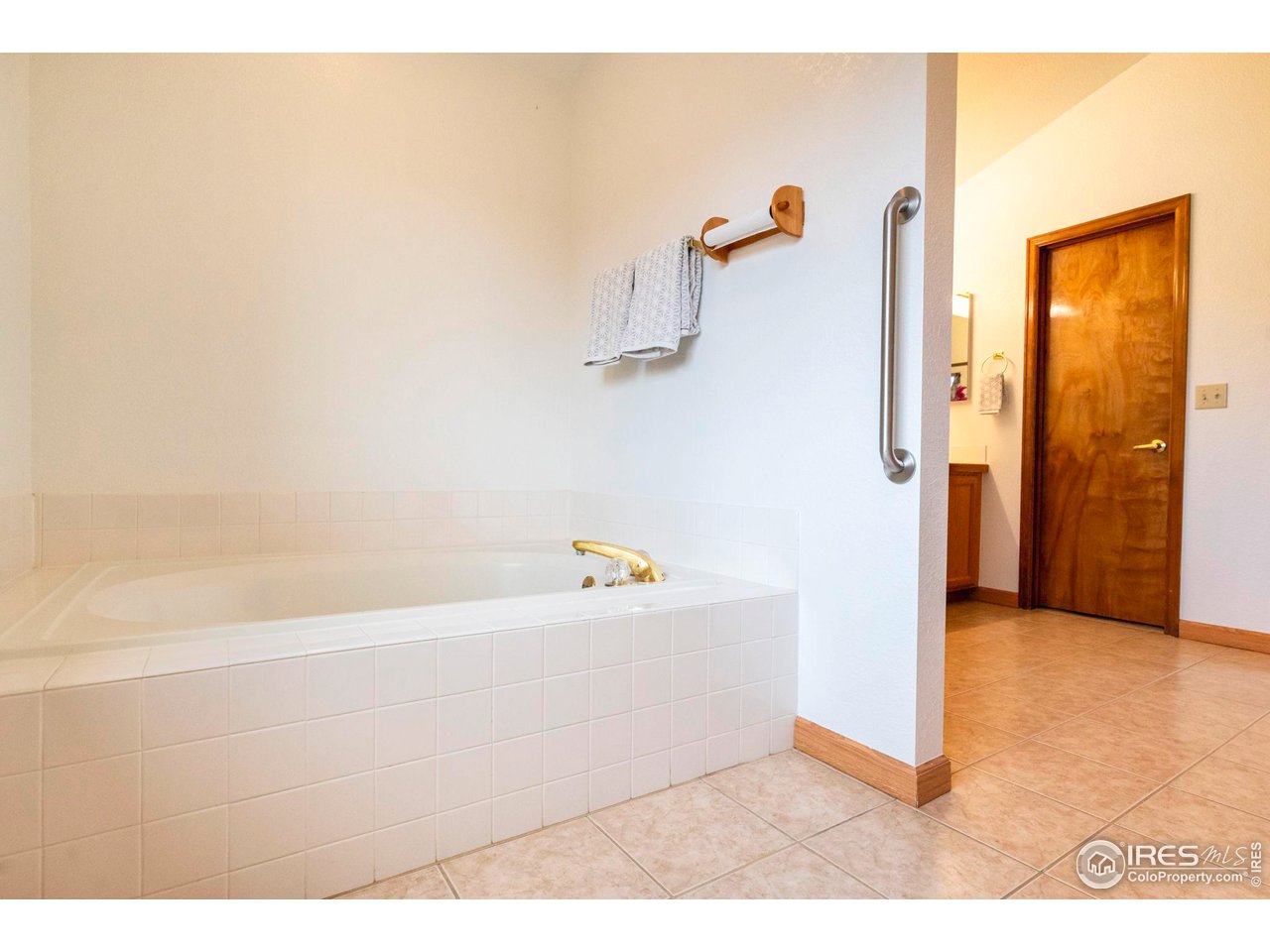 800 Spyglass Cir