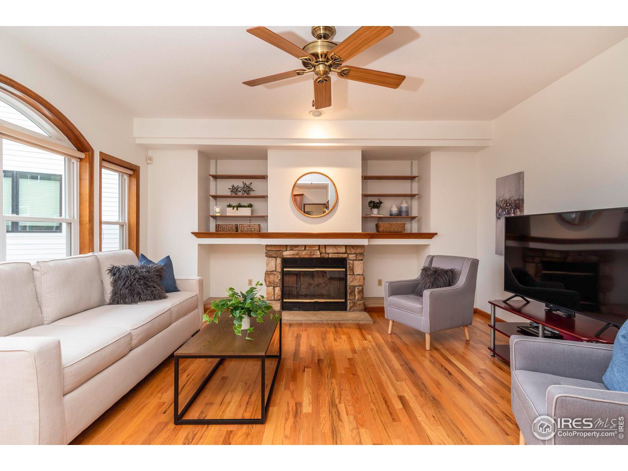 800 Spyglass Cir