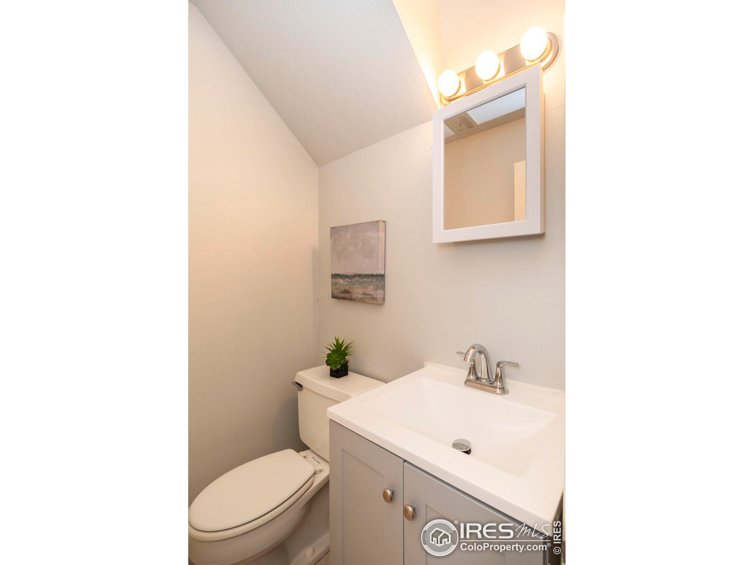 3000 Colorado Ave F-121