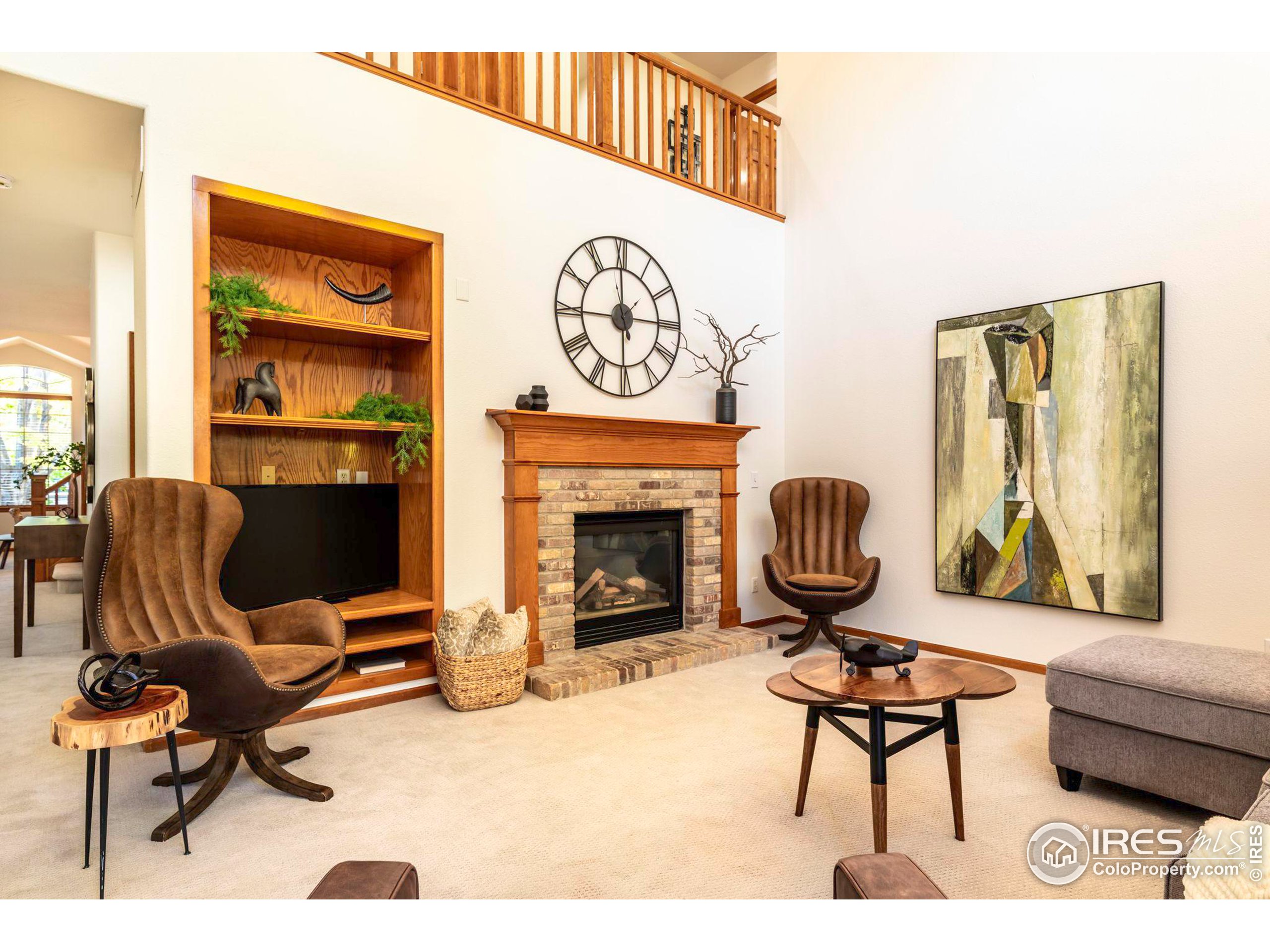 1430 Red Mountain Dr