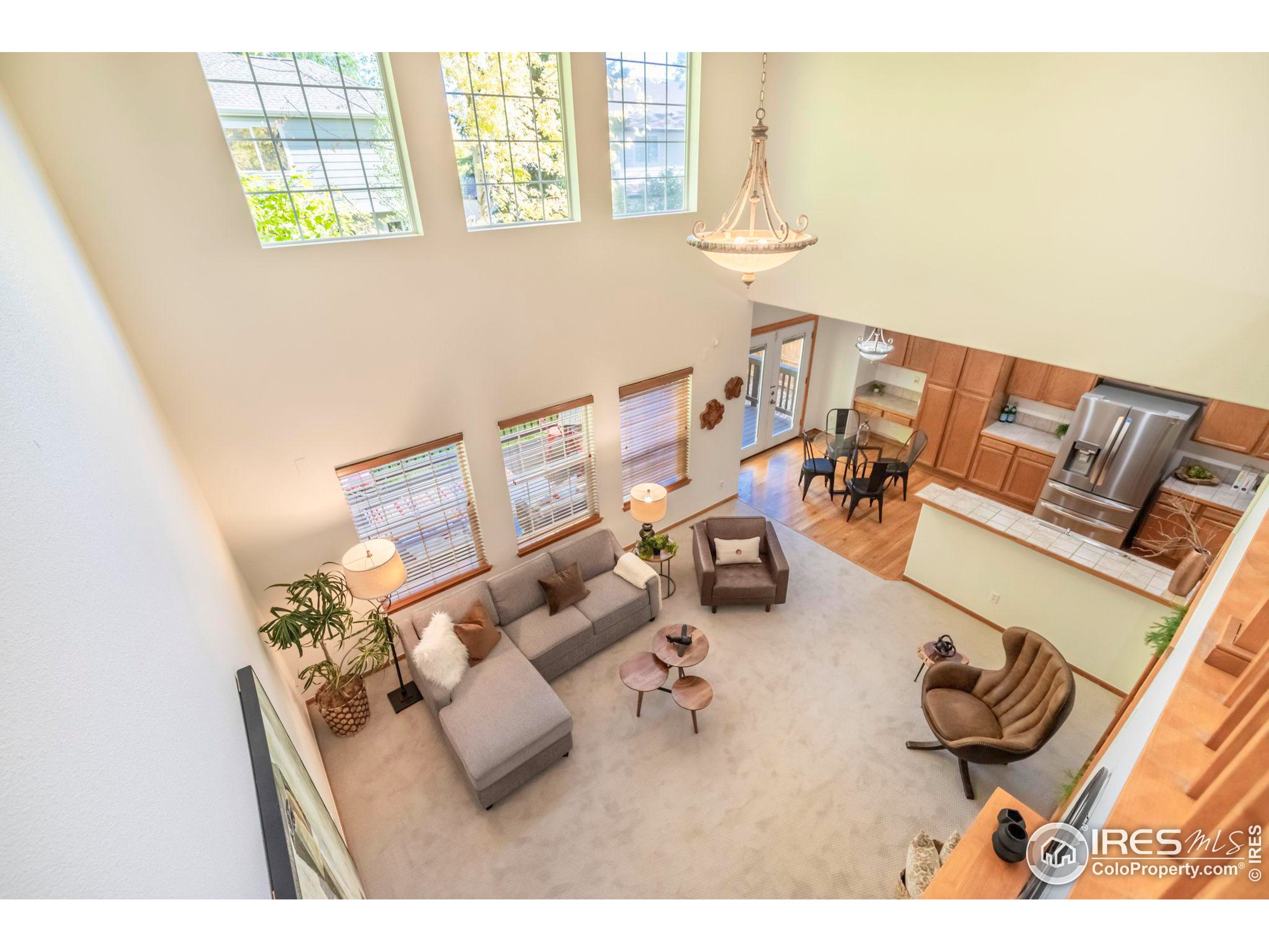 1430 Red Mountain Dr