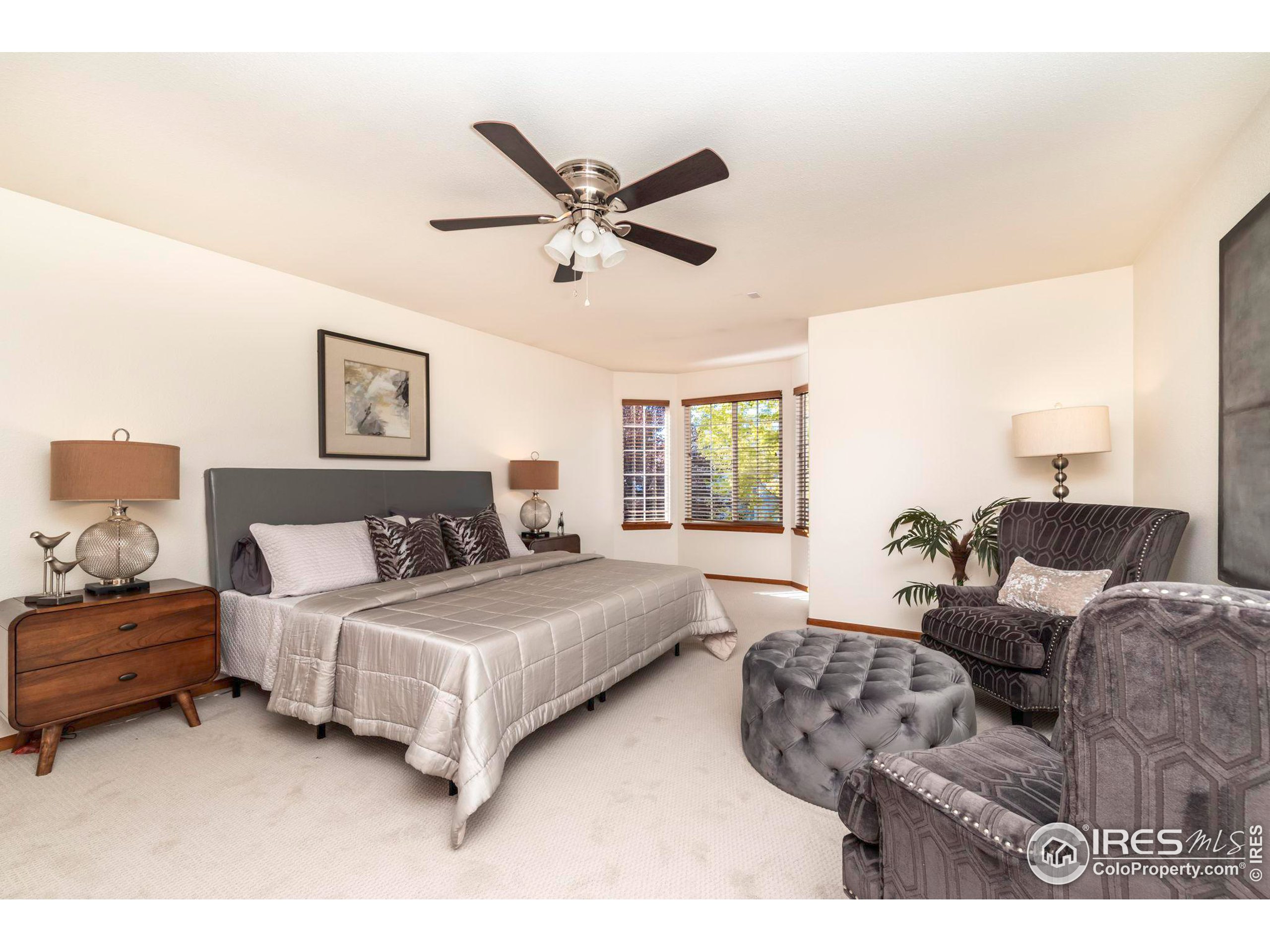 1430 Red Mountain Dr