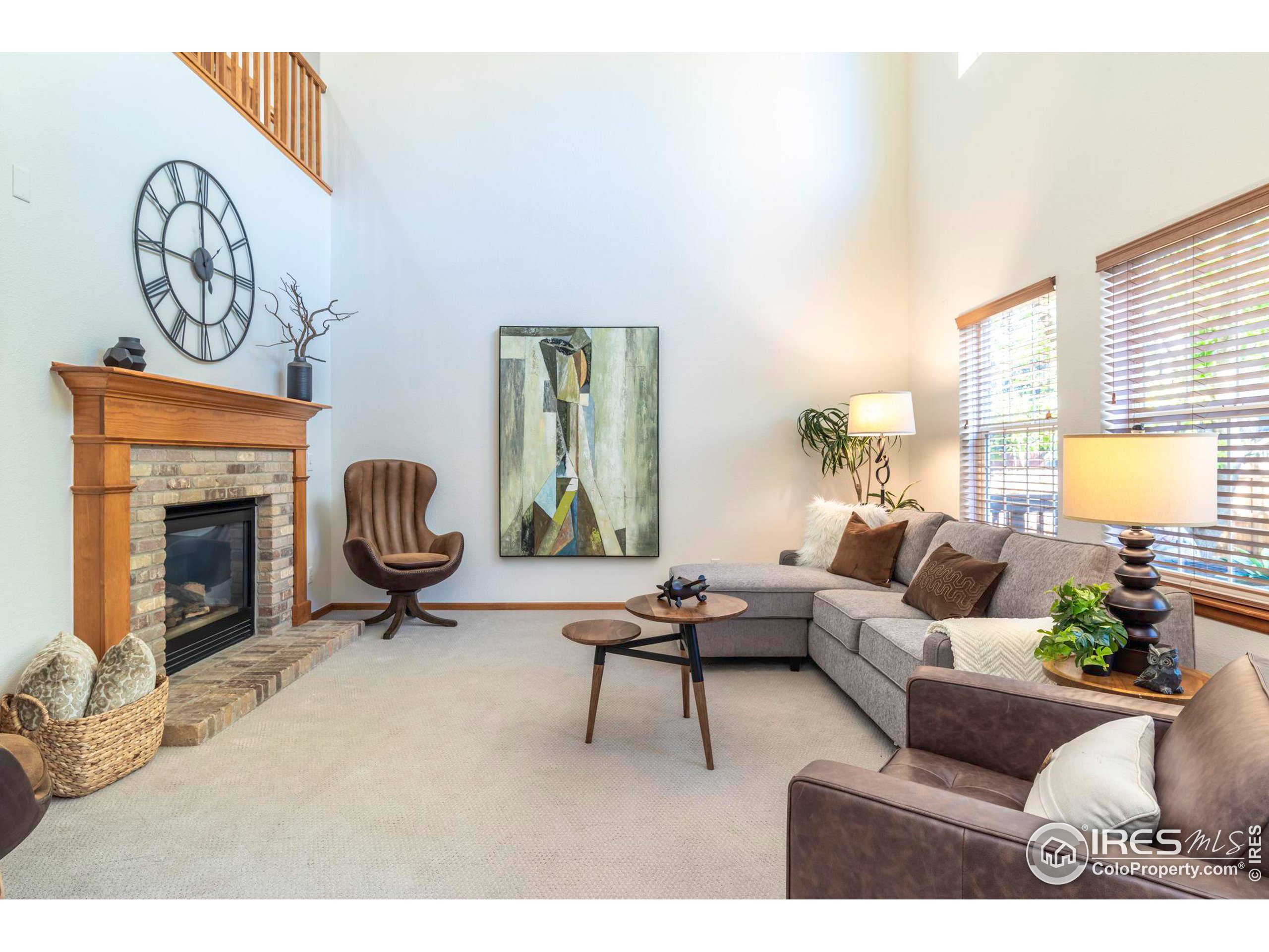 1430 Red Mountain Dr