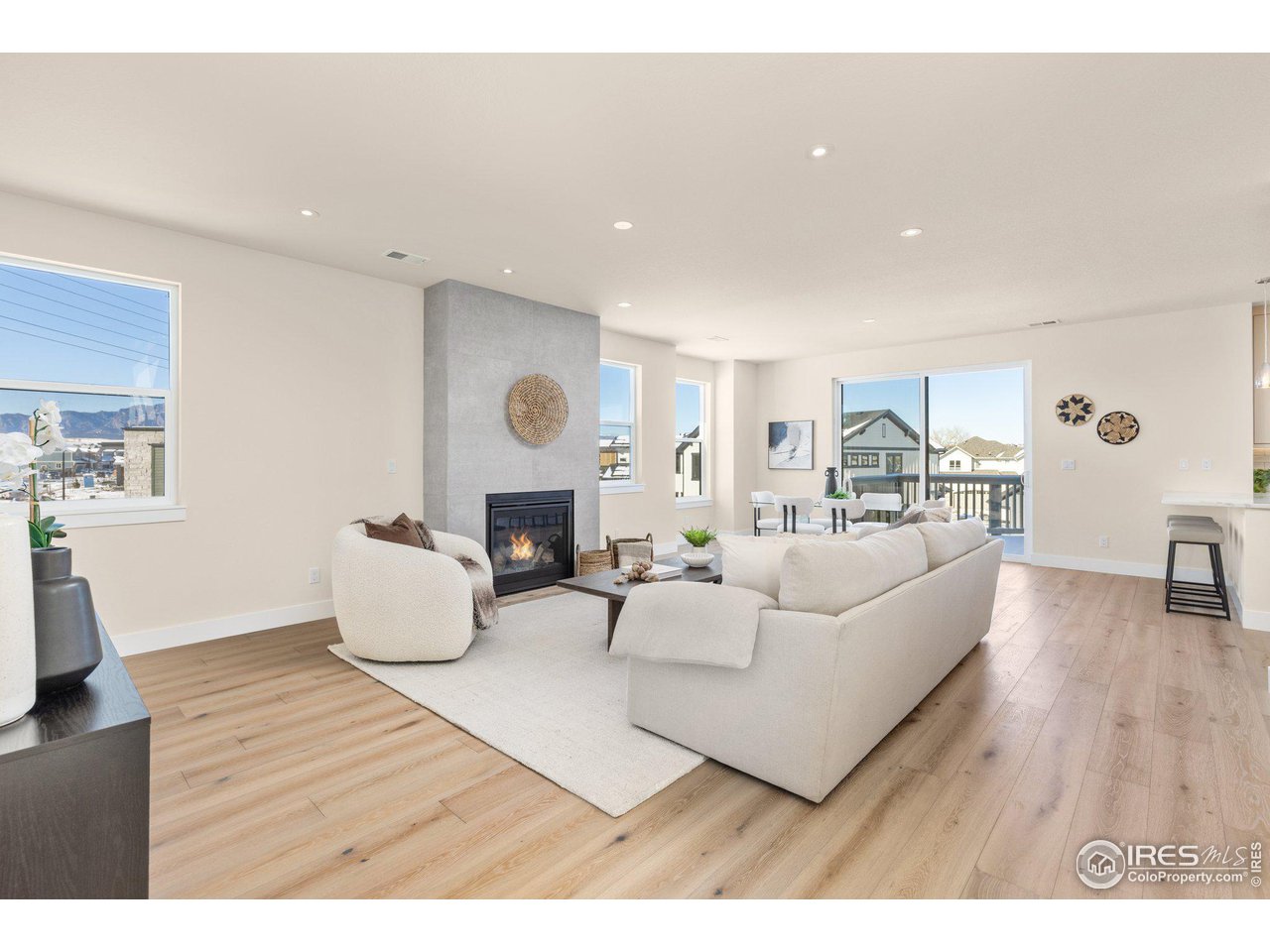 944 Saint Andrews Ln