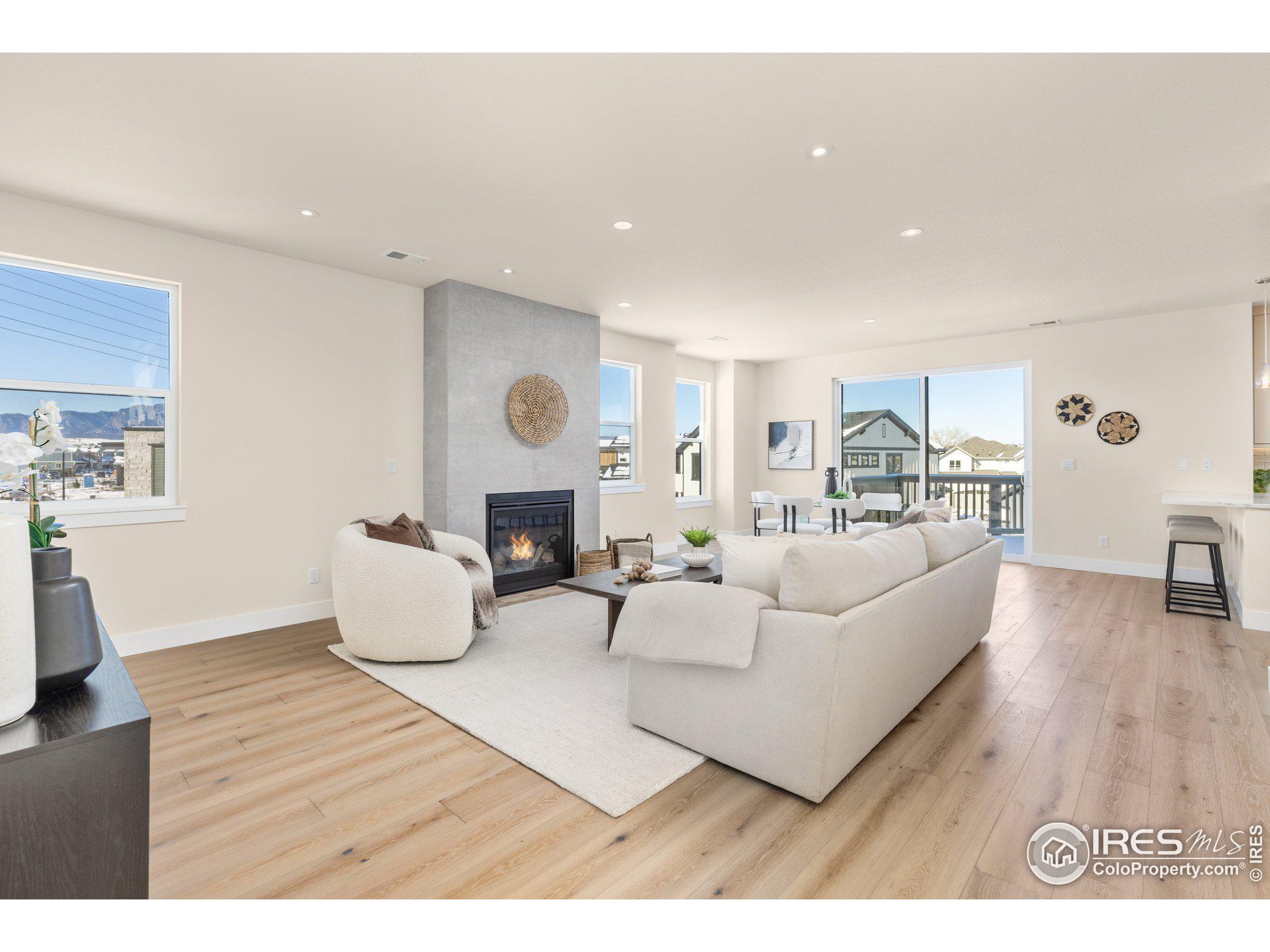 944 Saint Andrews Ln